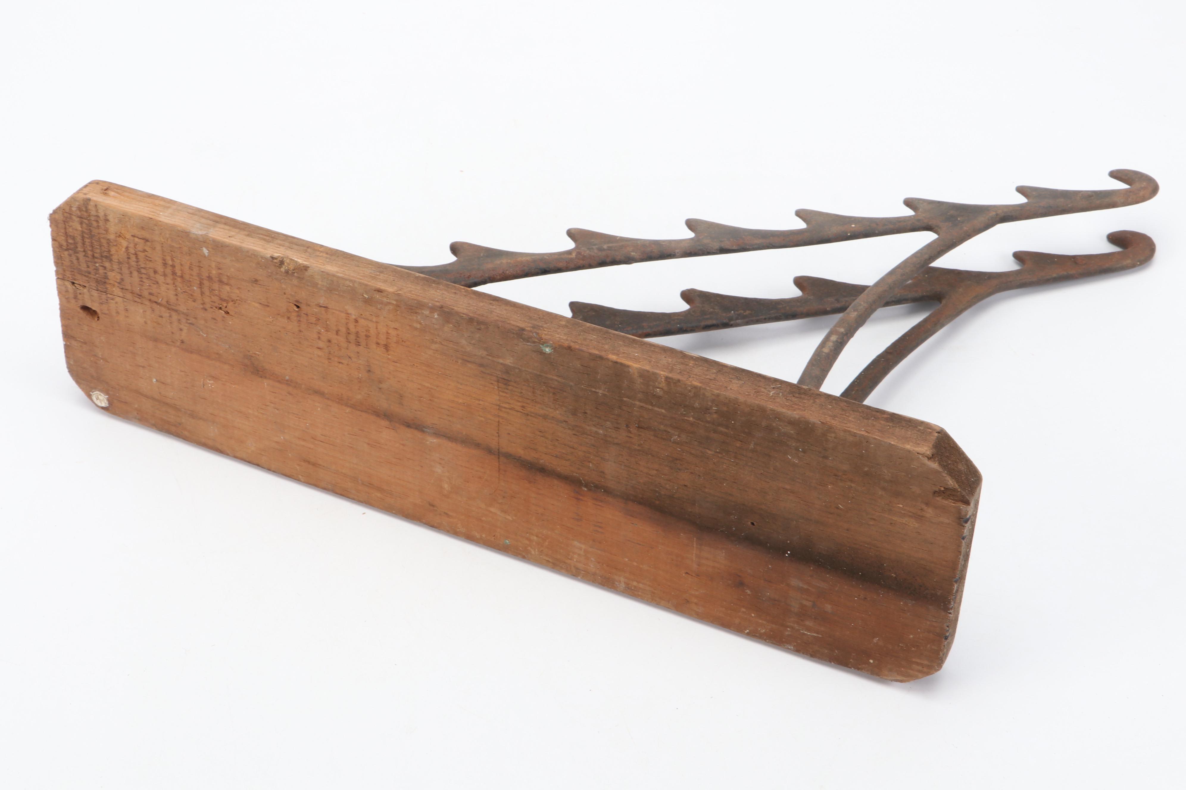 The Sweaterblock Co. William's Sweaterblock & Cast Iron Horse Tack Hanger