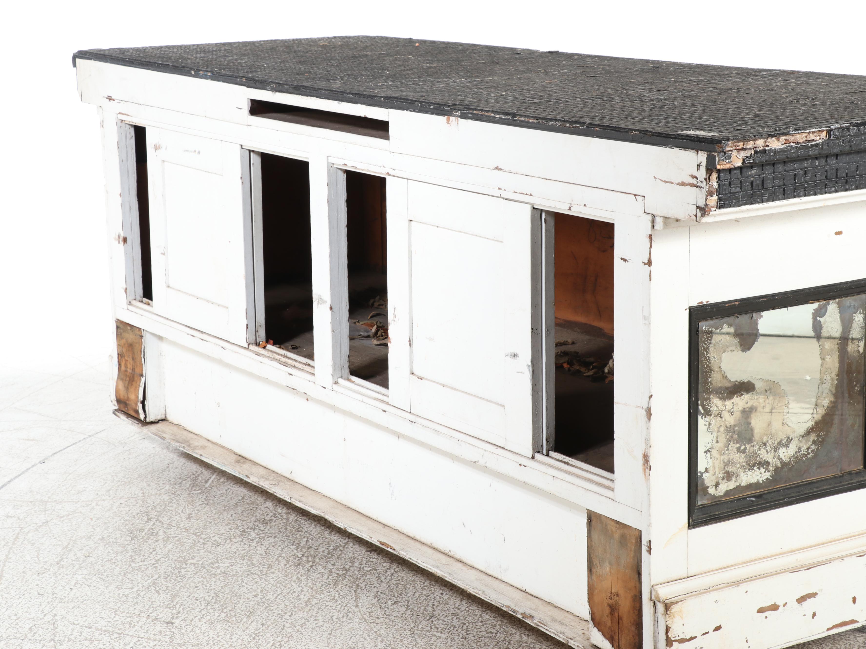 Edwardian Style Painted and Mirrored Front Bar or Counter, Early 20th Century