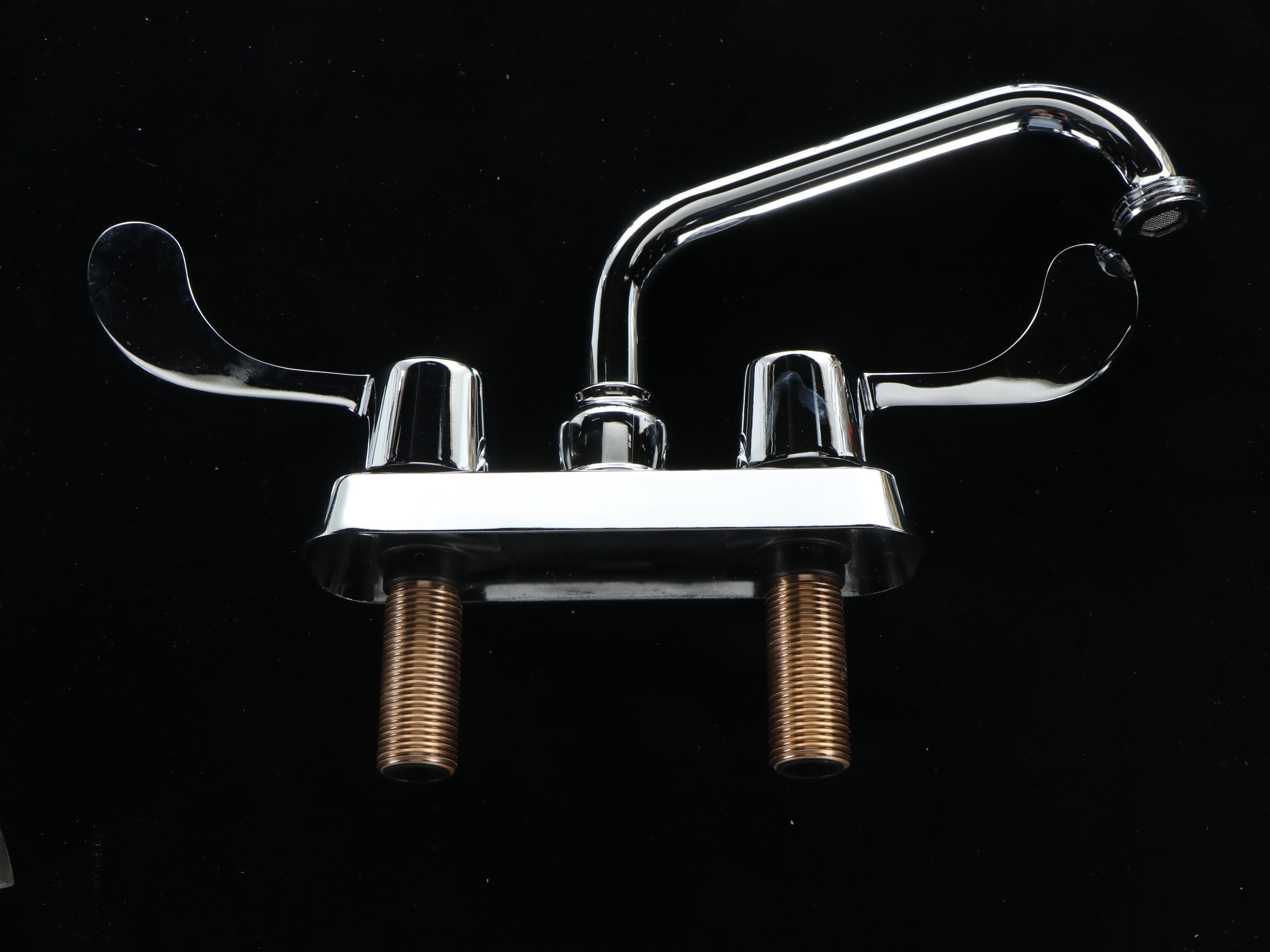 Aqua Plumb Massage Showerhead and More Bathroom Fixtures