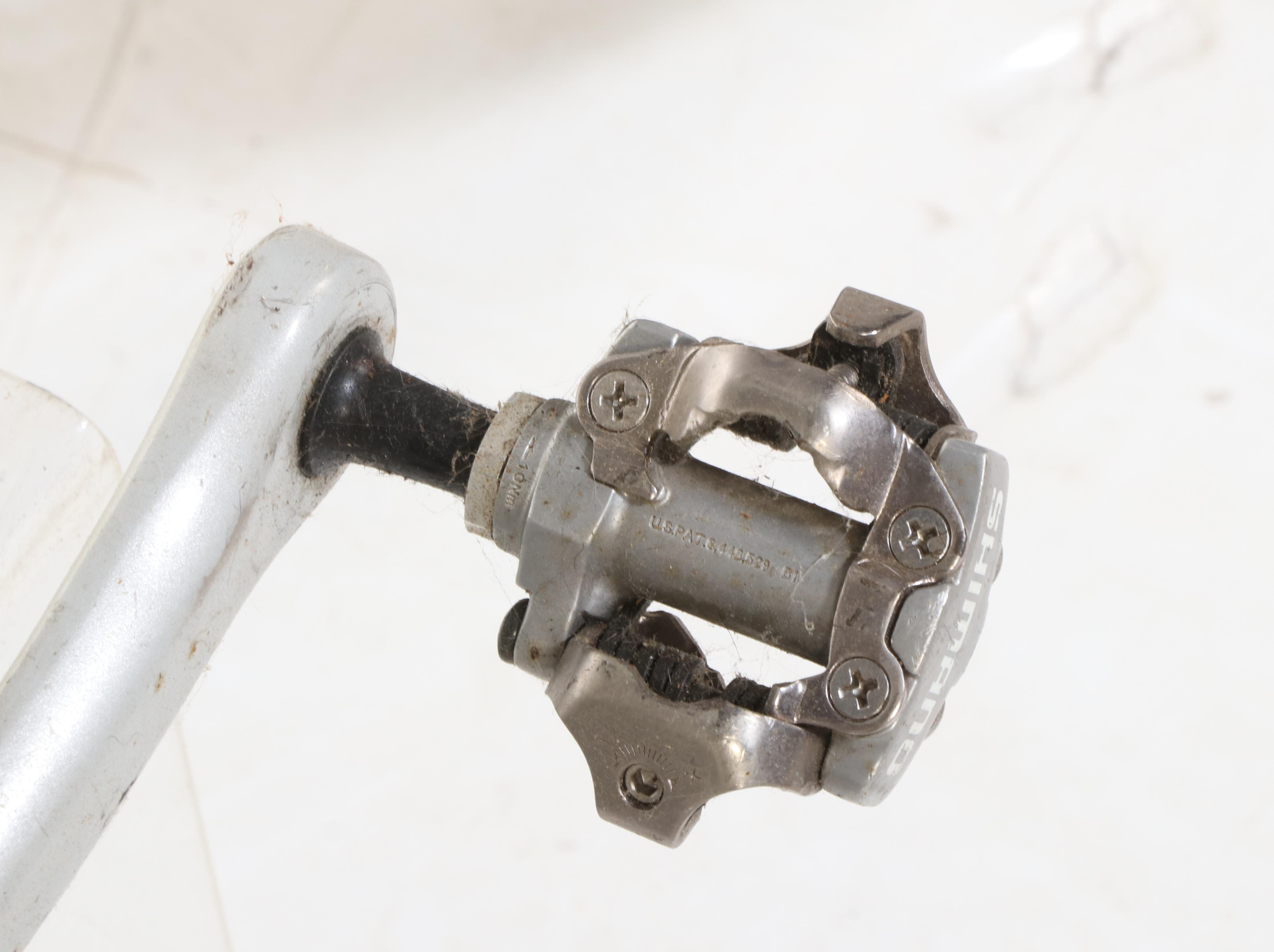 Shimano Exage Aluminum Hybrid Bicycle with Cloud 9 Seat, Accessories