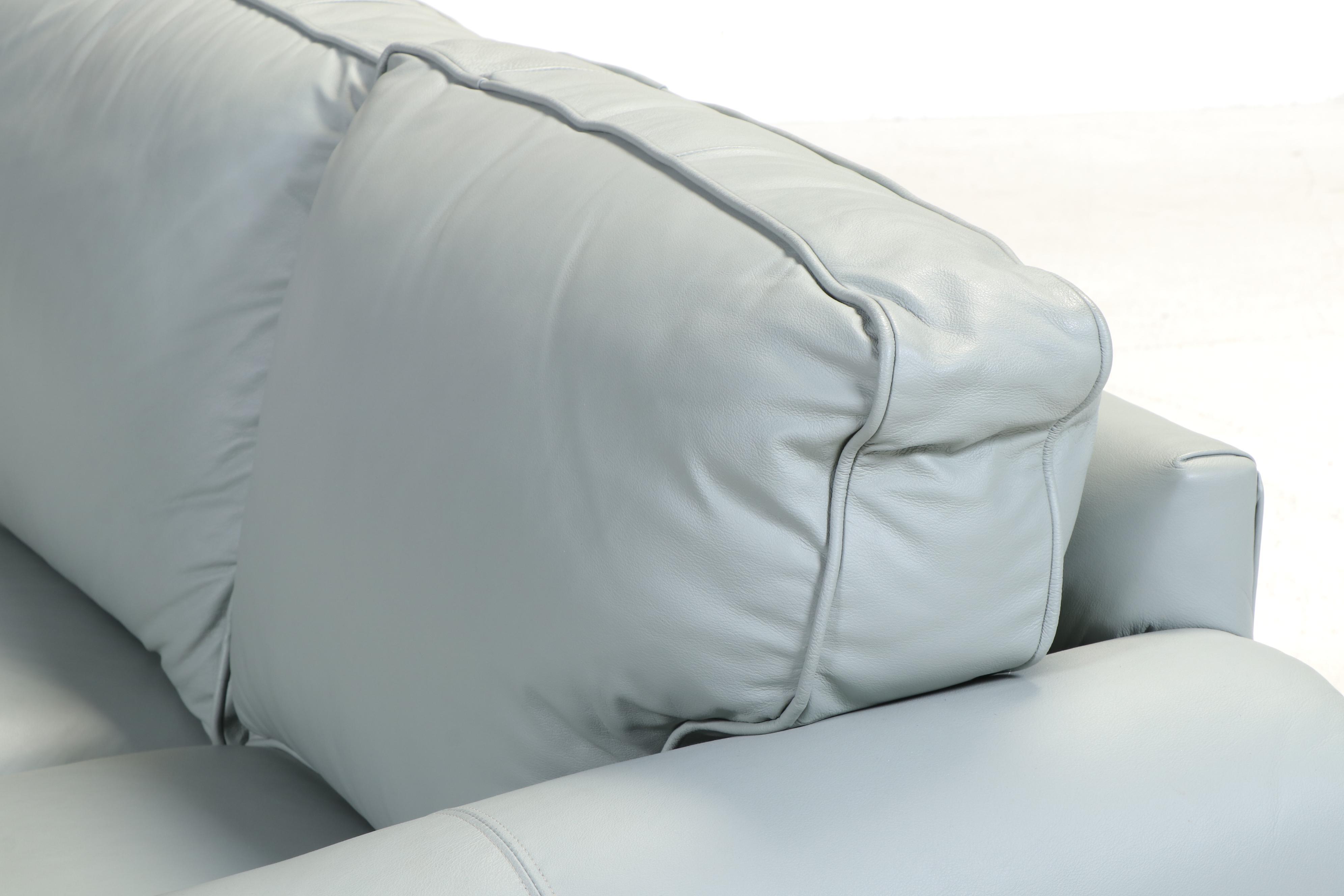 Bassett Leather Loveseat with Nailhead and Wooden Bun Feet