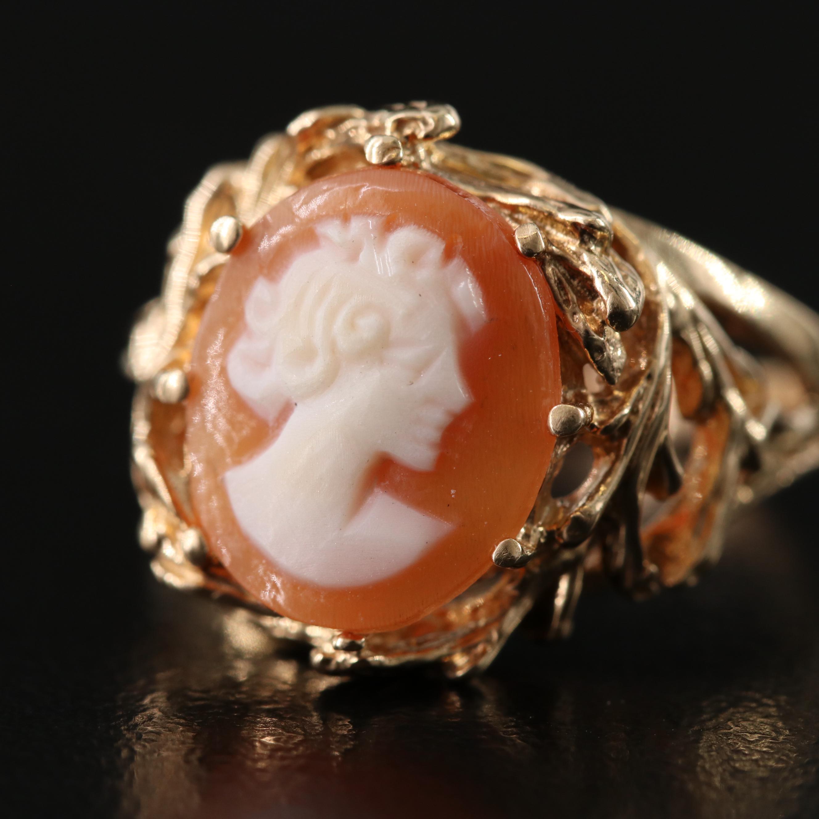 14K Shell Cameo Ring
