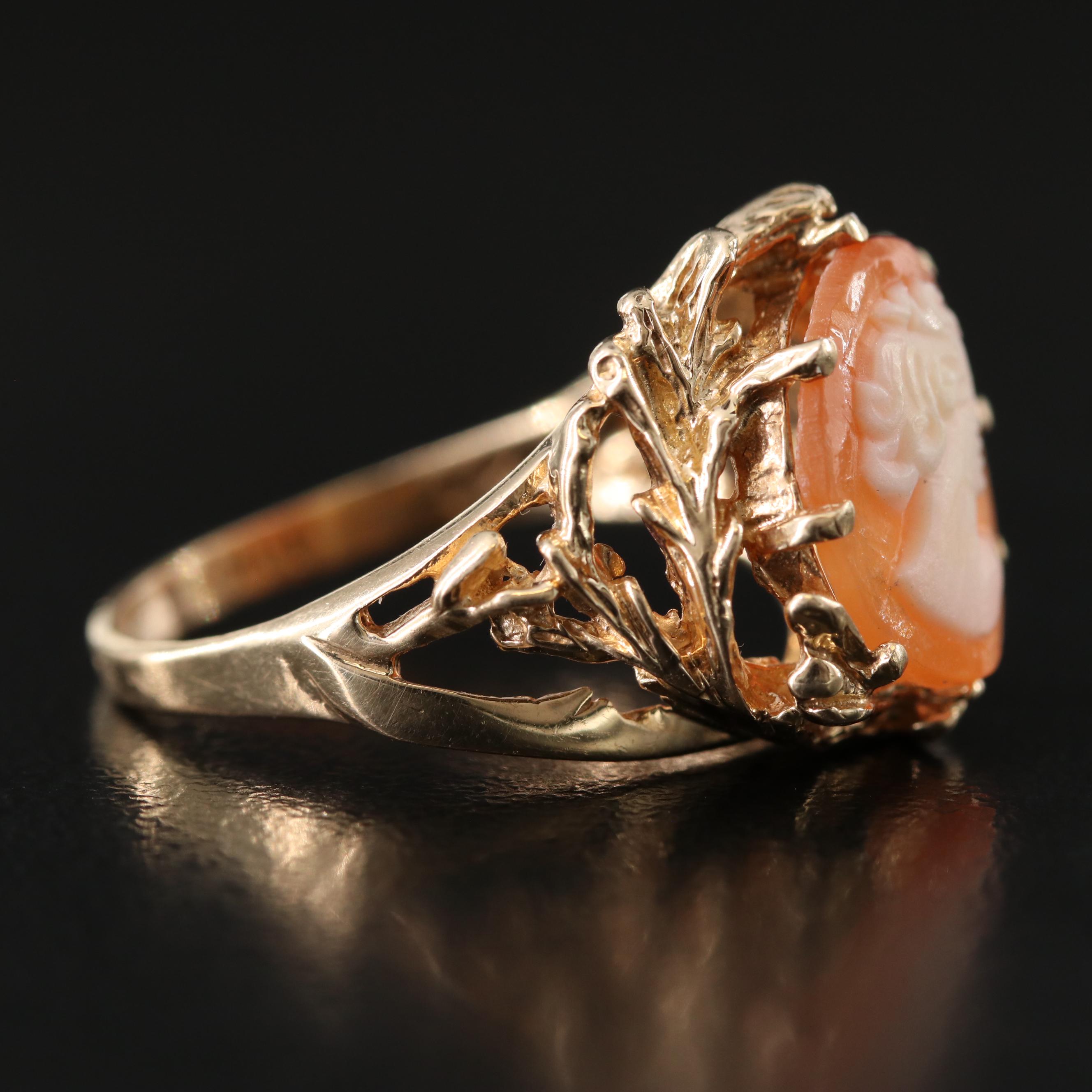 14K Shell Cameo Ring