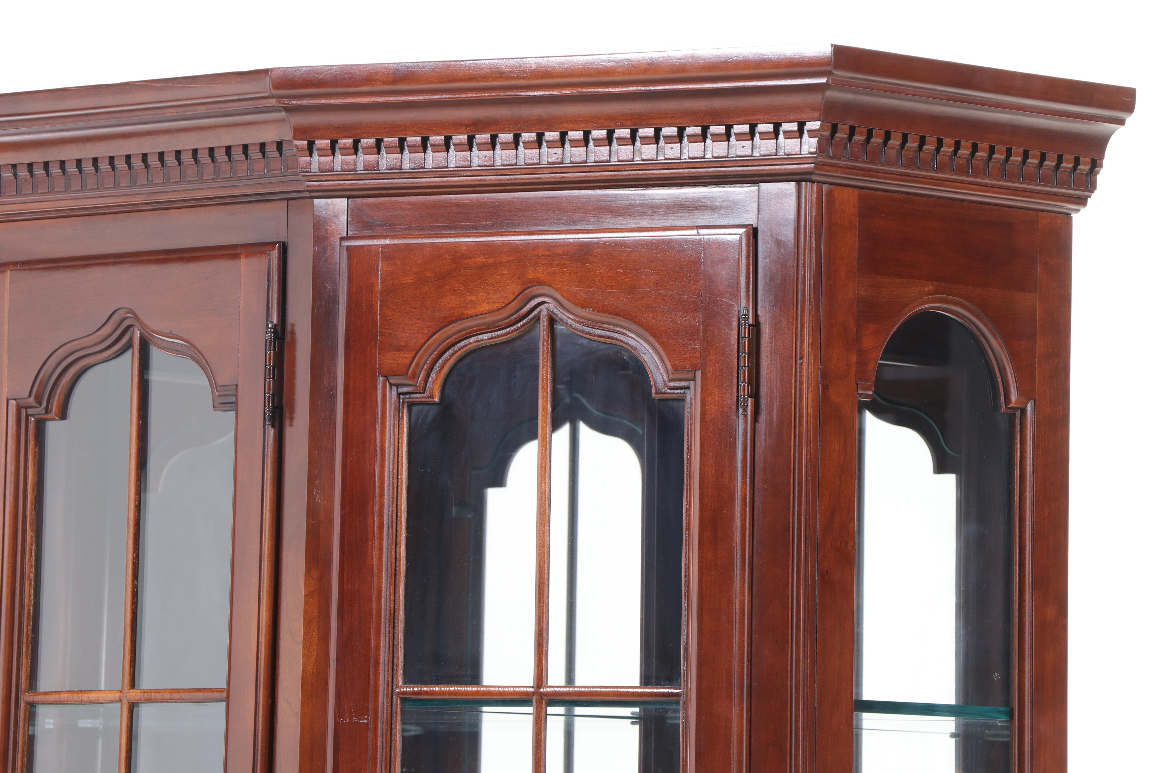 Thomasville Federal Style Cherrywood China Cabinet