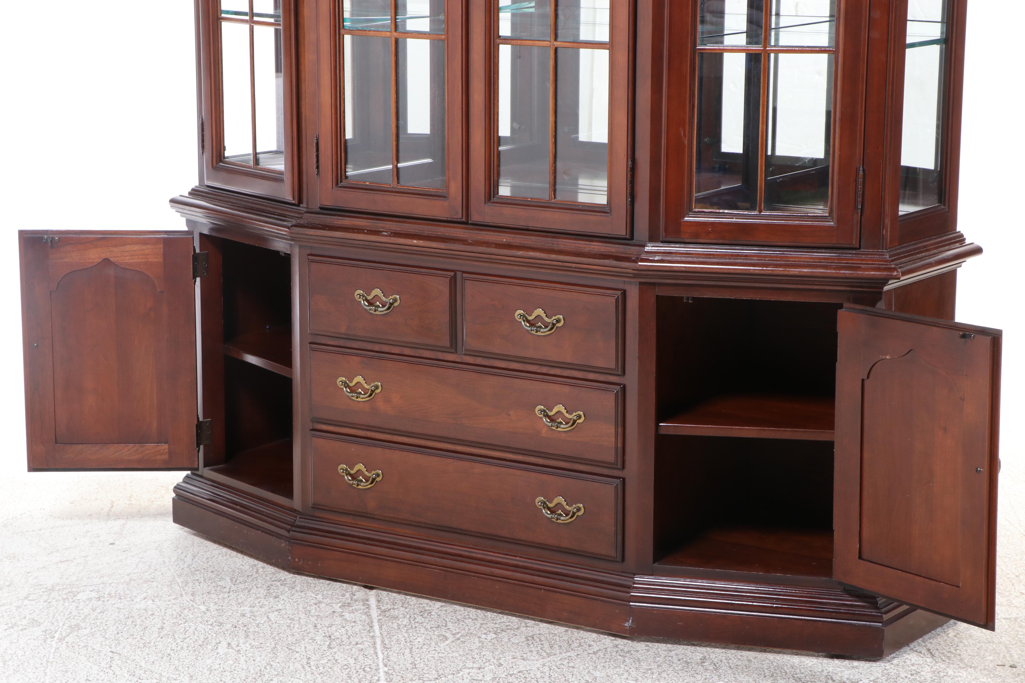 Thomasville Federal Style Cherrywood China Cabinet