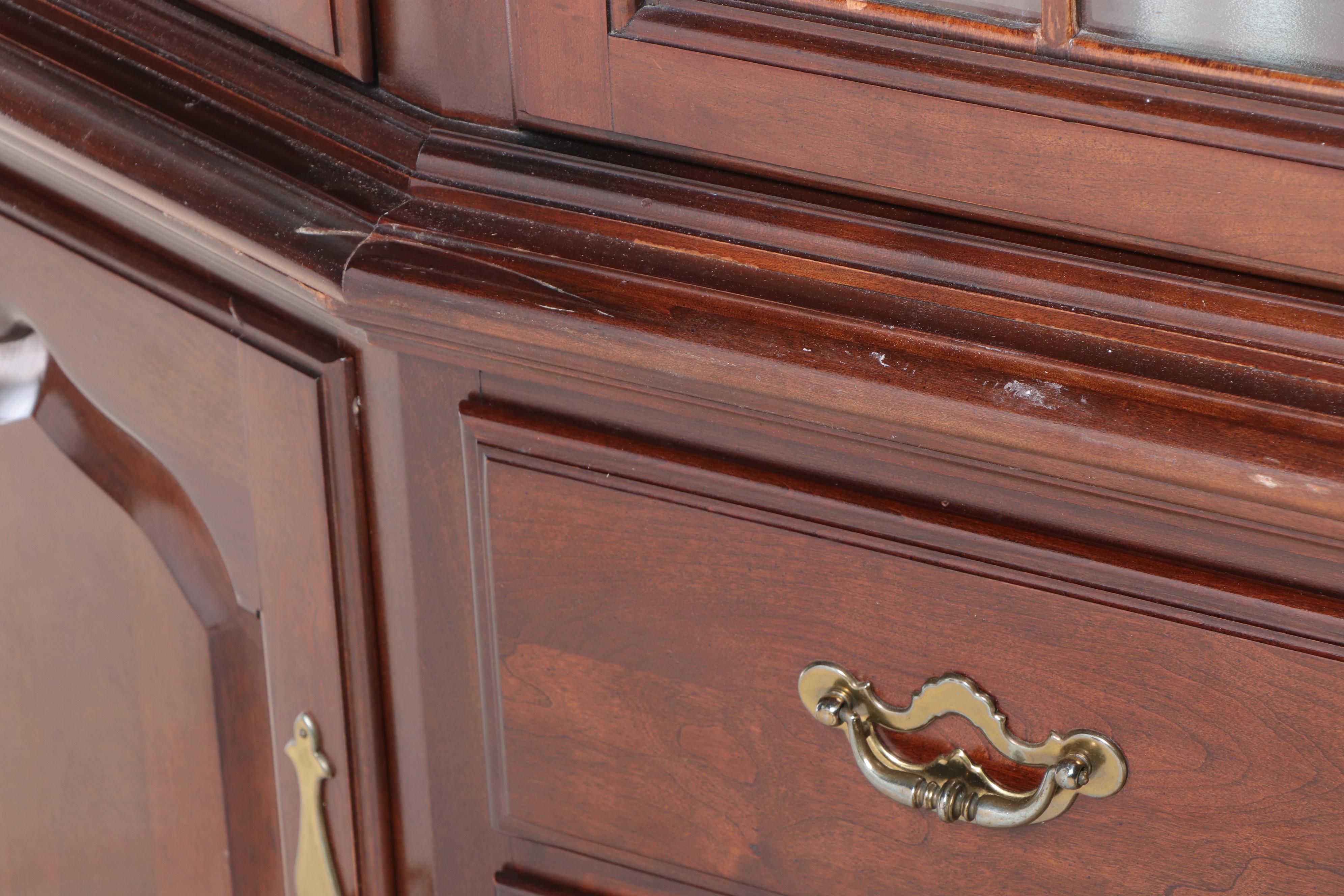 Thomasville Federal Style Cherrywood China Cabinet