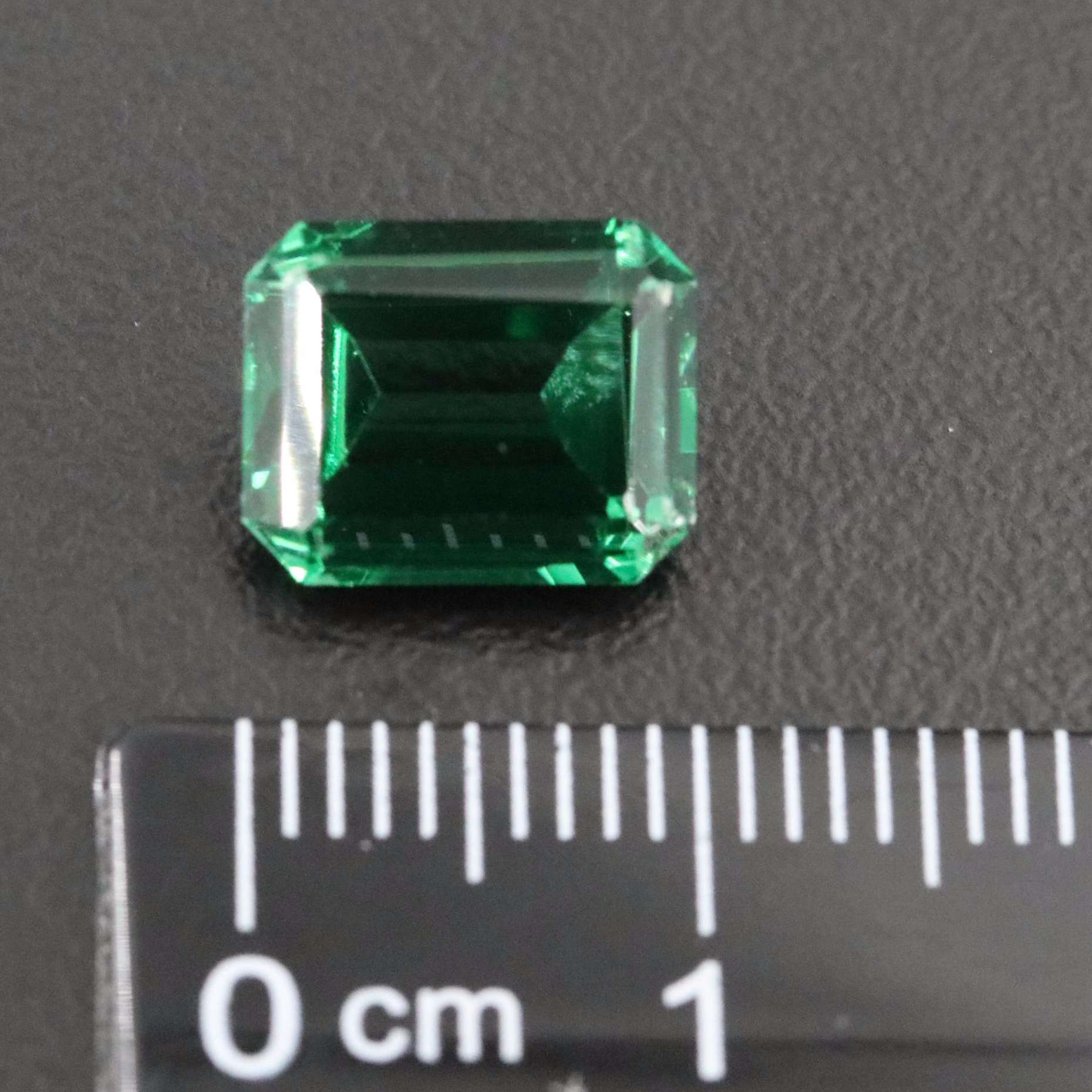 Loose Lab Grown Spinel Triplet