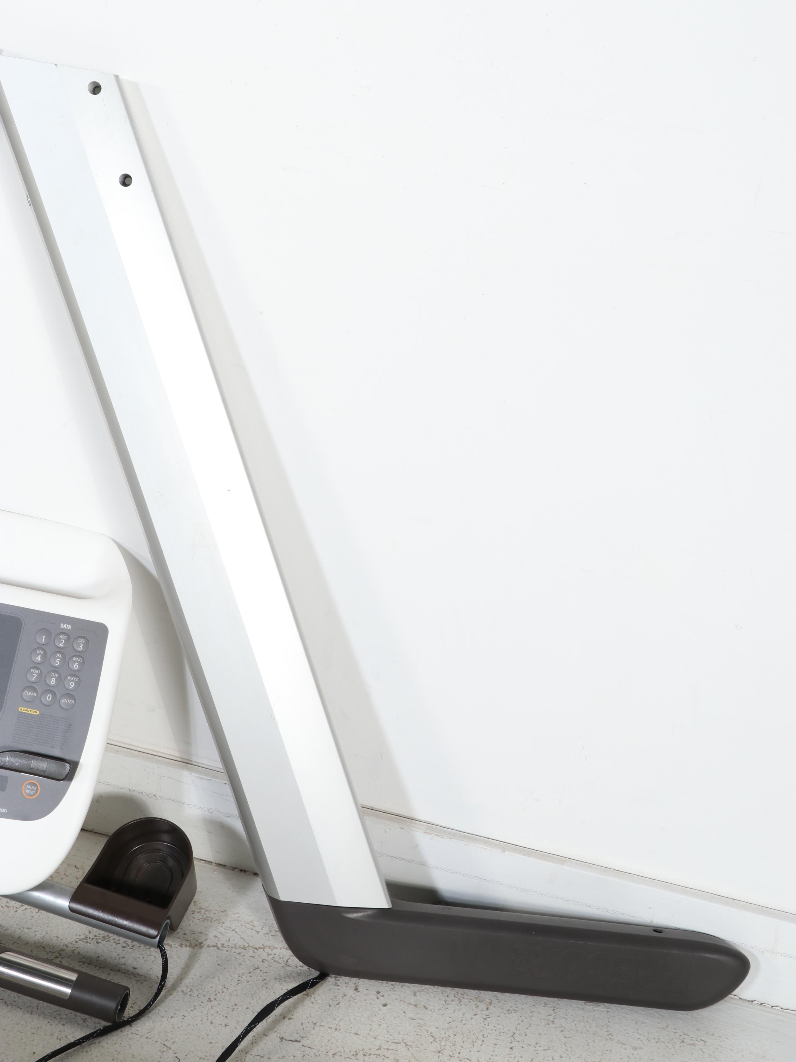 Precor USA 9.35 Treadmill