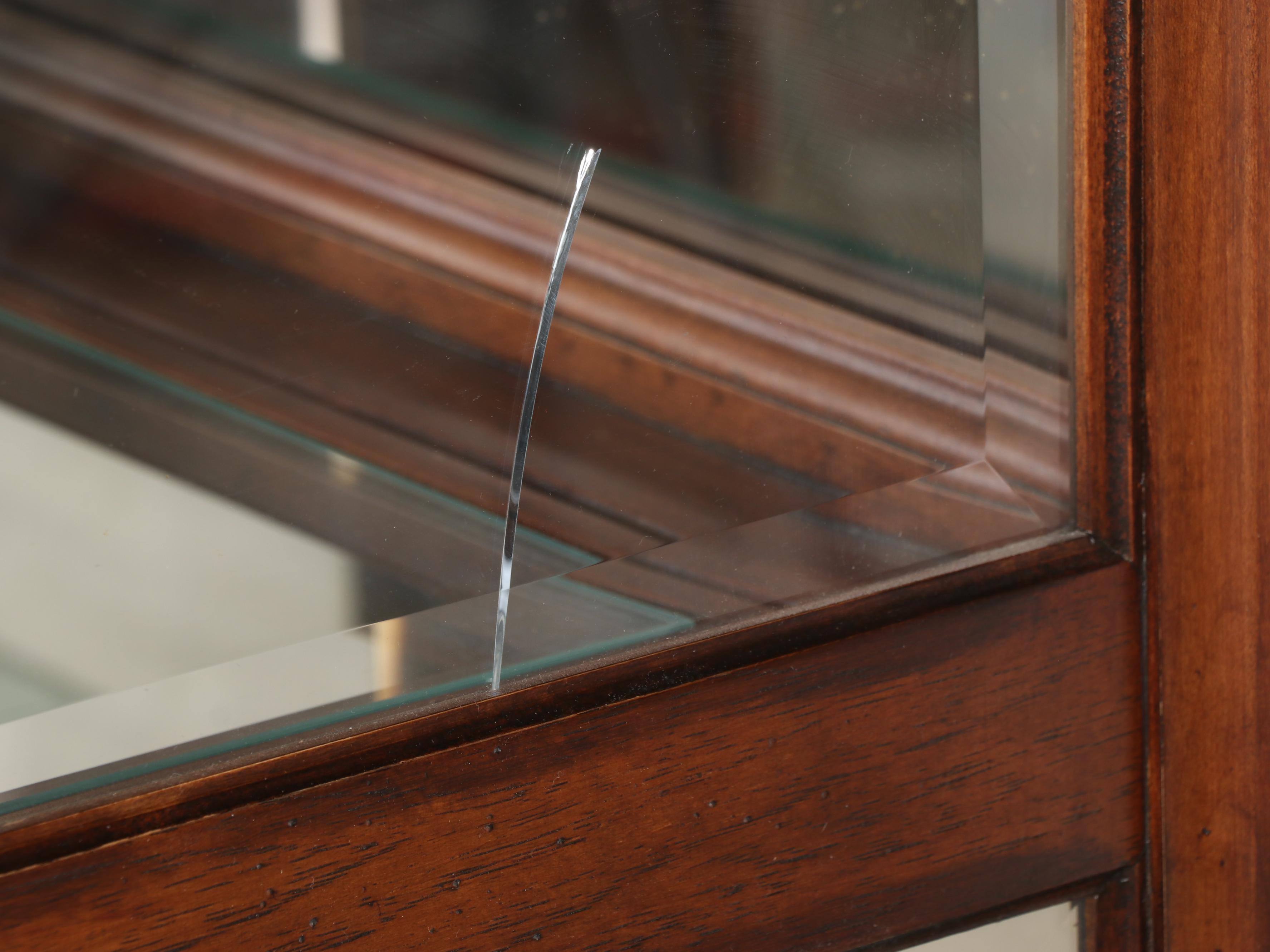 Henredon Renaissance Revival Style Cherrywood-Stained Display Cabinet