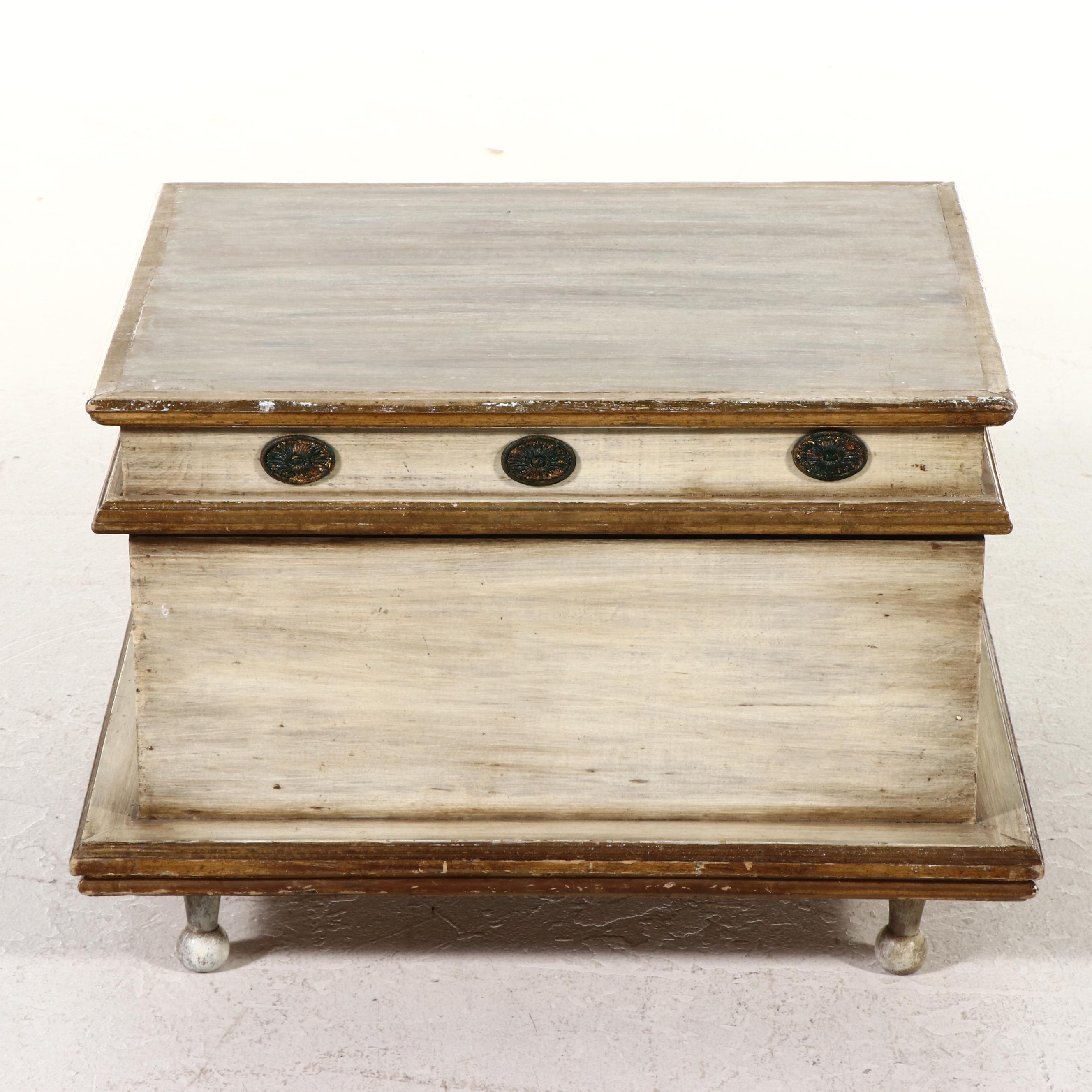 Neoclassical Style Painted and Parcel Gilt Lift-Lid Chest