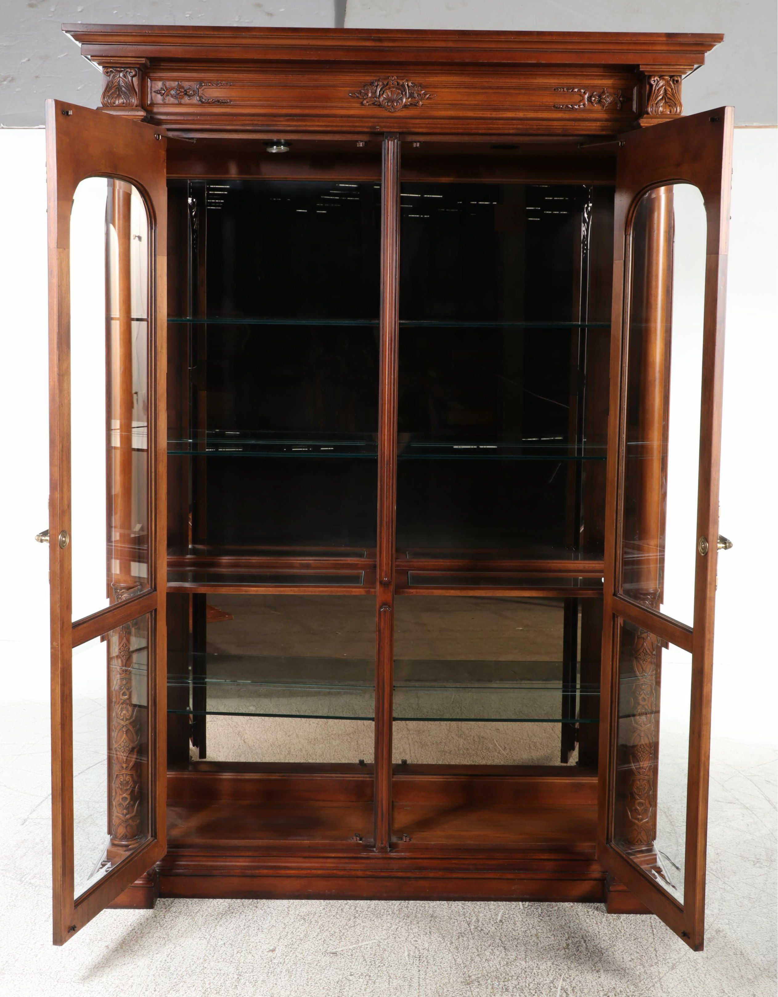 Henredon Renaissance Revival Style Cherrywood-Stained Display Cabinet
