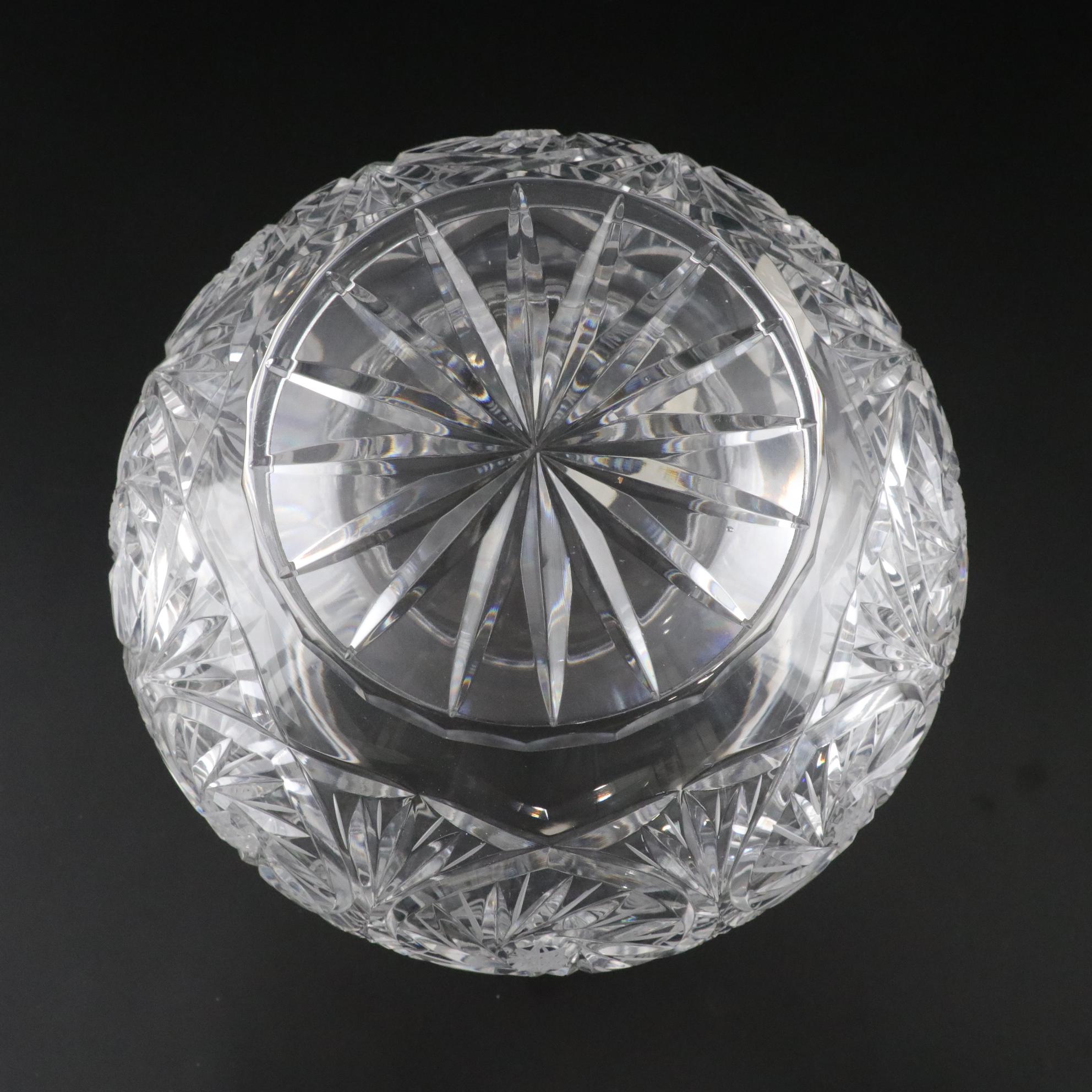 Avitra "Williamsburg" Crystal Rose Bowl