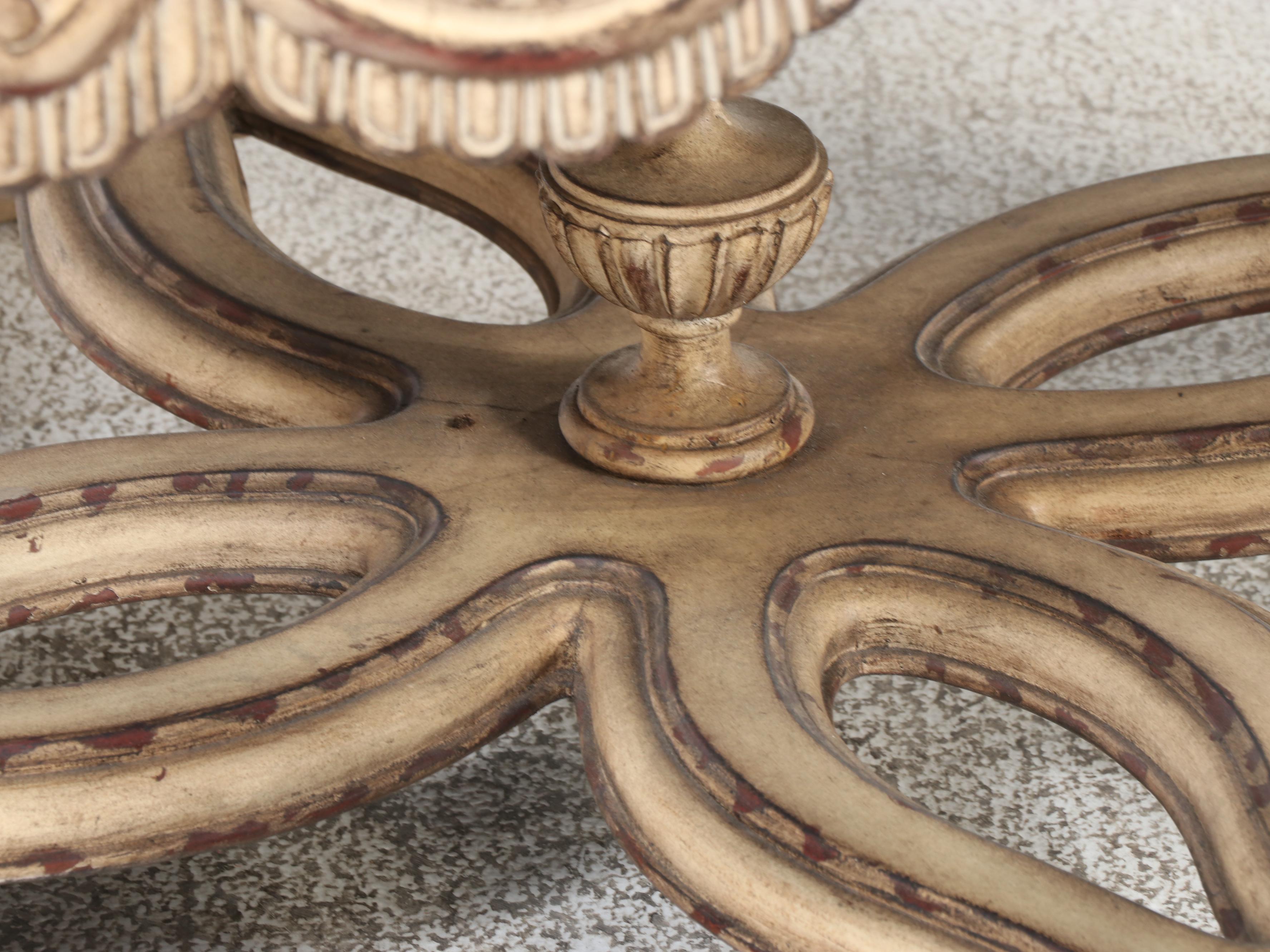 Régence Style Hardwood-Veneered and Cream-Painted Dining Table