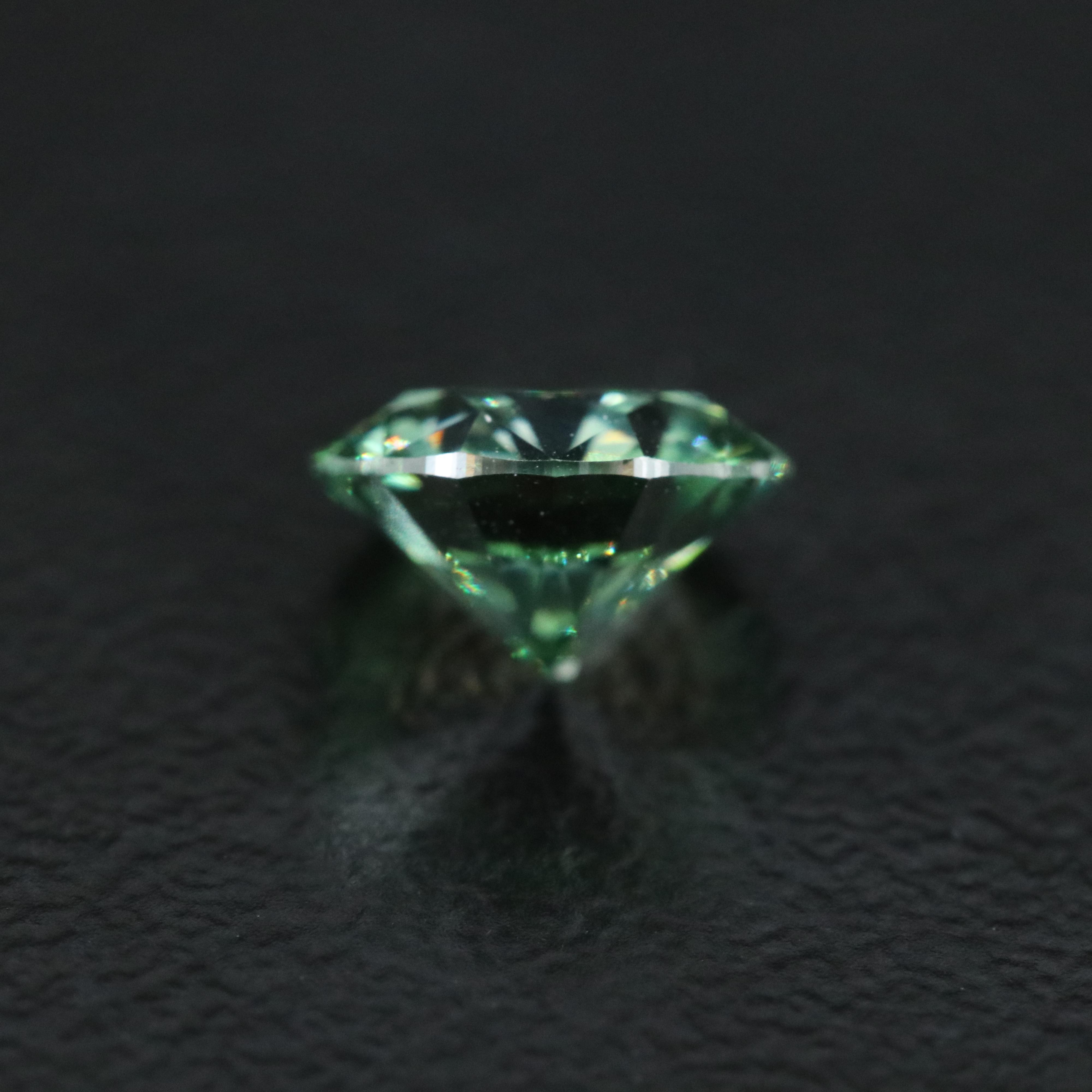 Loose 1.07 CT Lab Grown Fancy Green Diamond