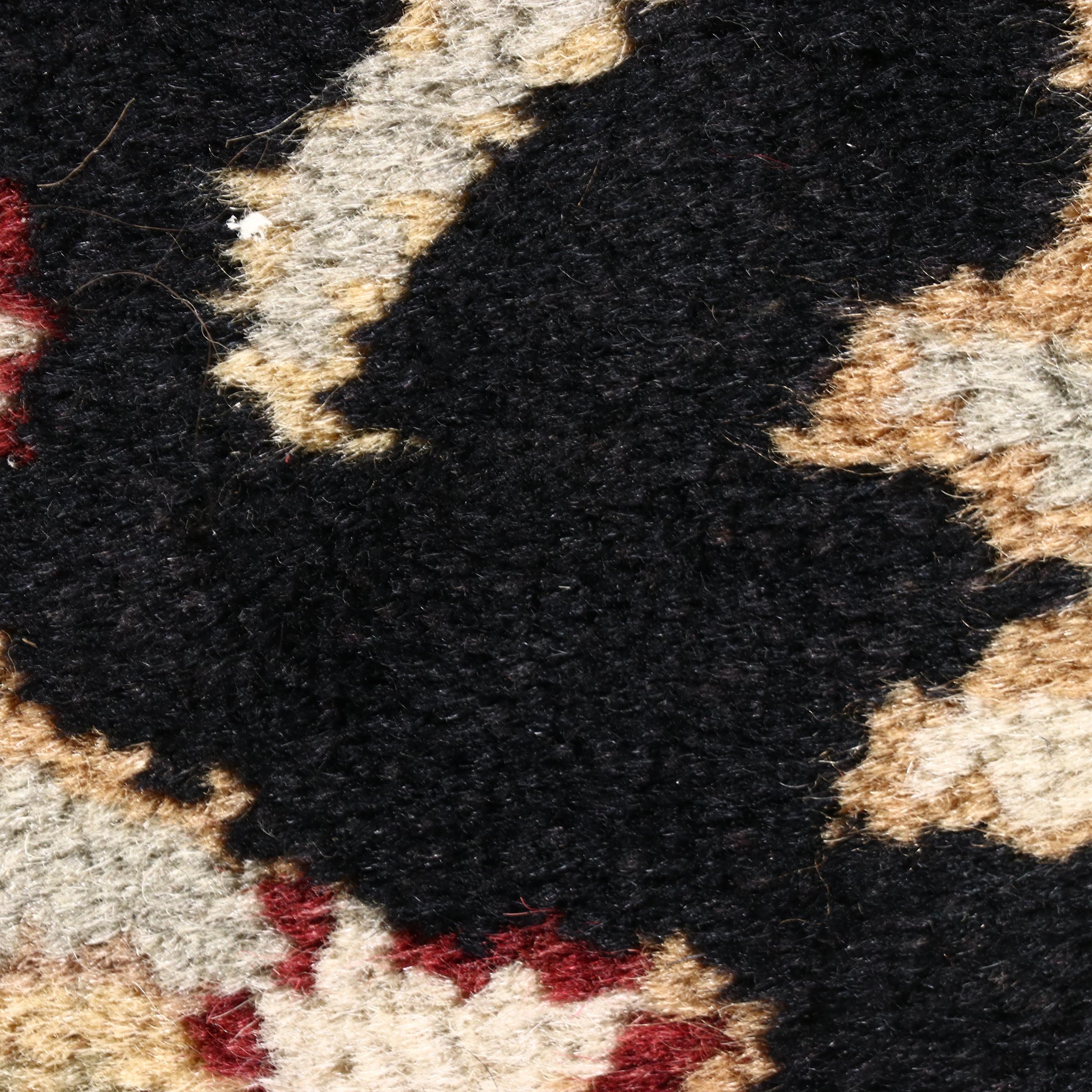 2'3 x 8' Hand-Tufted Artistic Weavers "Middleton" Carpet Runner