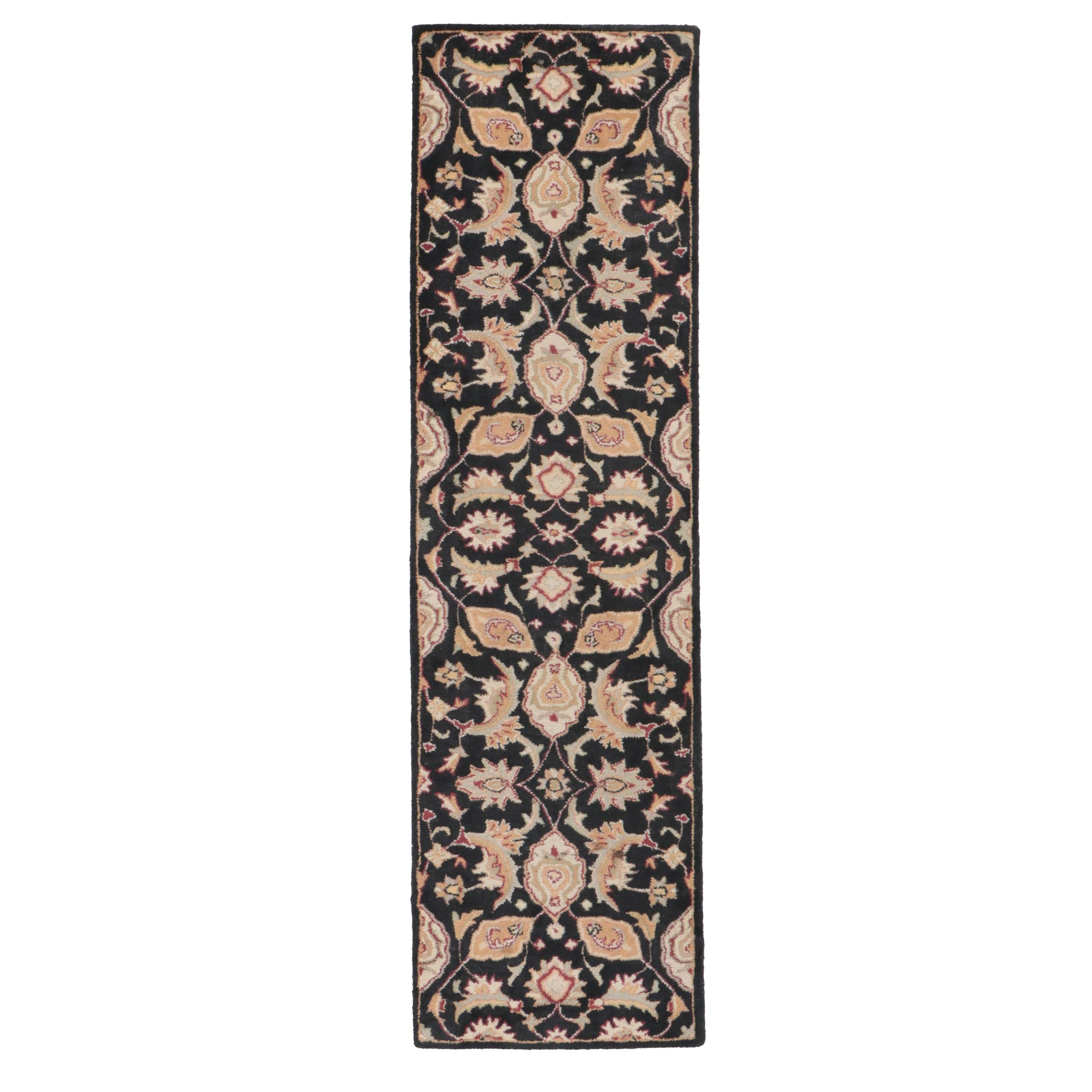 2'3 x 8' Hand-Tufted Artistic Weavers "Middleton" Carpet Runner