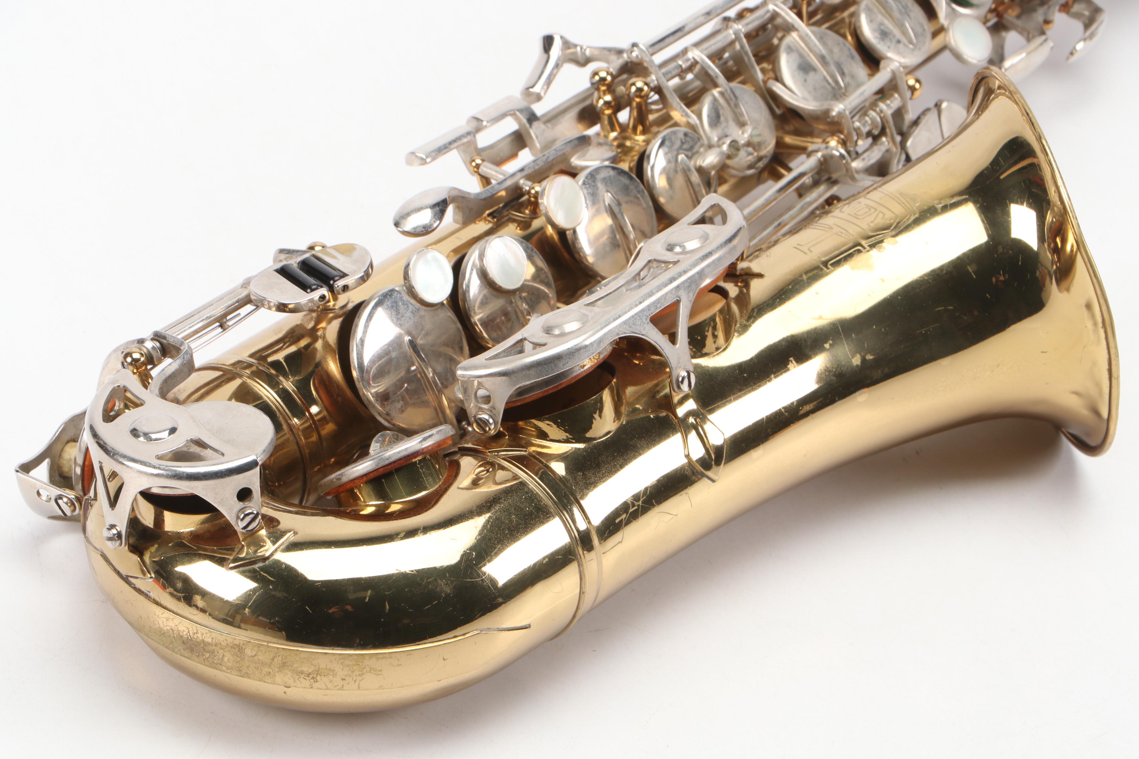 Selmer Bundy II Brass Alto Saxophone with Plastic Case