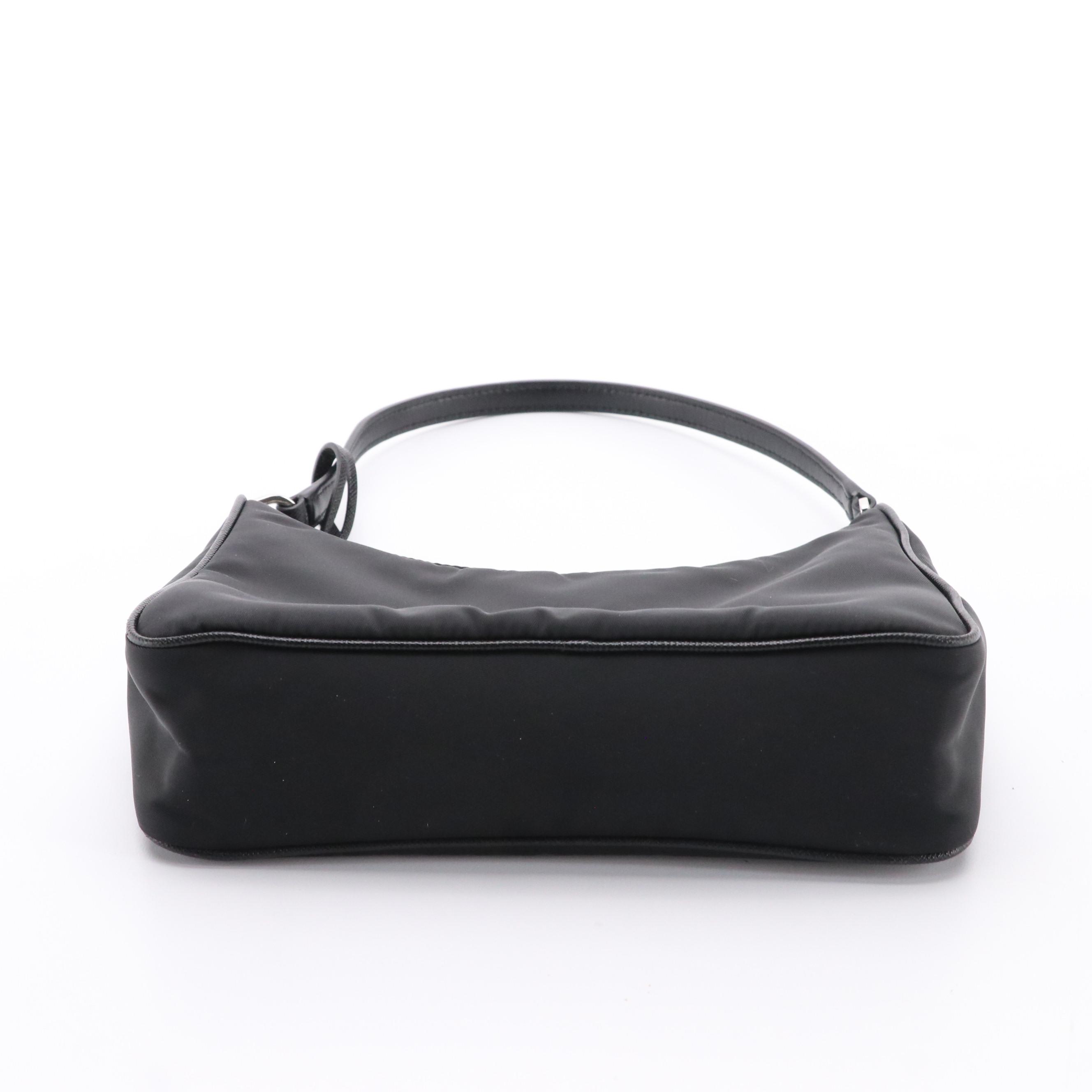 Prada Re-Edition 2005 Shoulder Bag in Re-Nylon with Saffiano Leather Trim