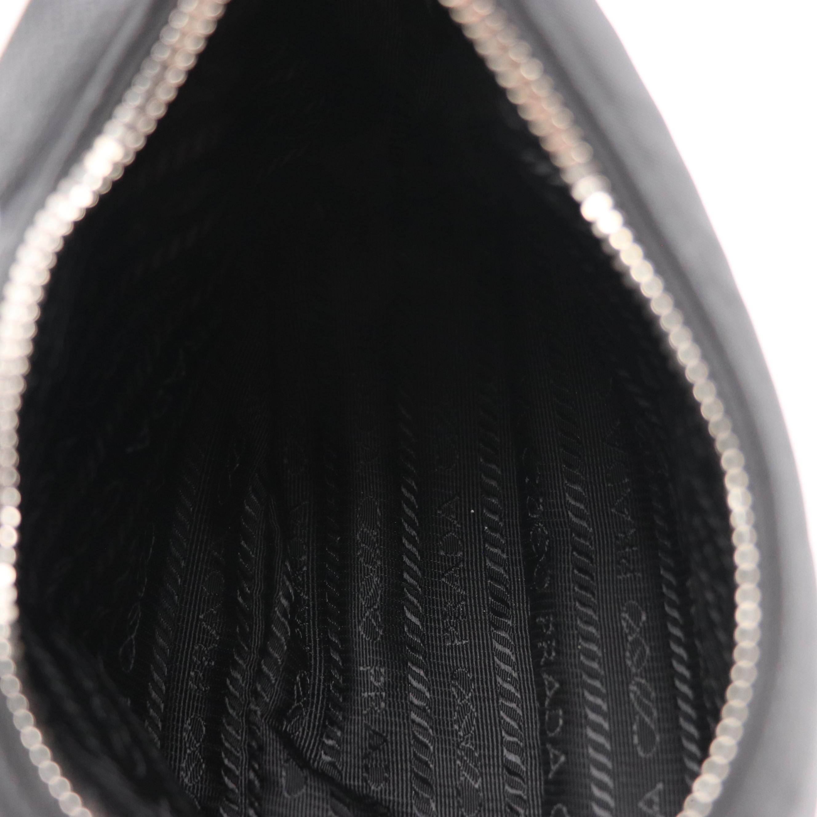 Prada Re-Edition 2005 Shoulder Bag in Re-Nylon with Saffiano Leather Trim