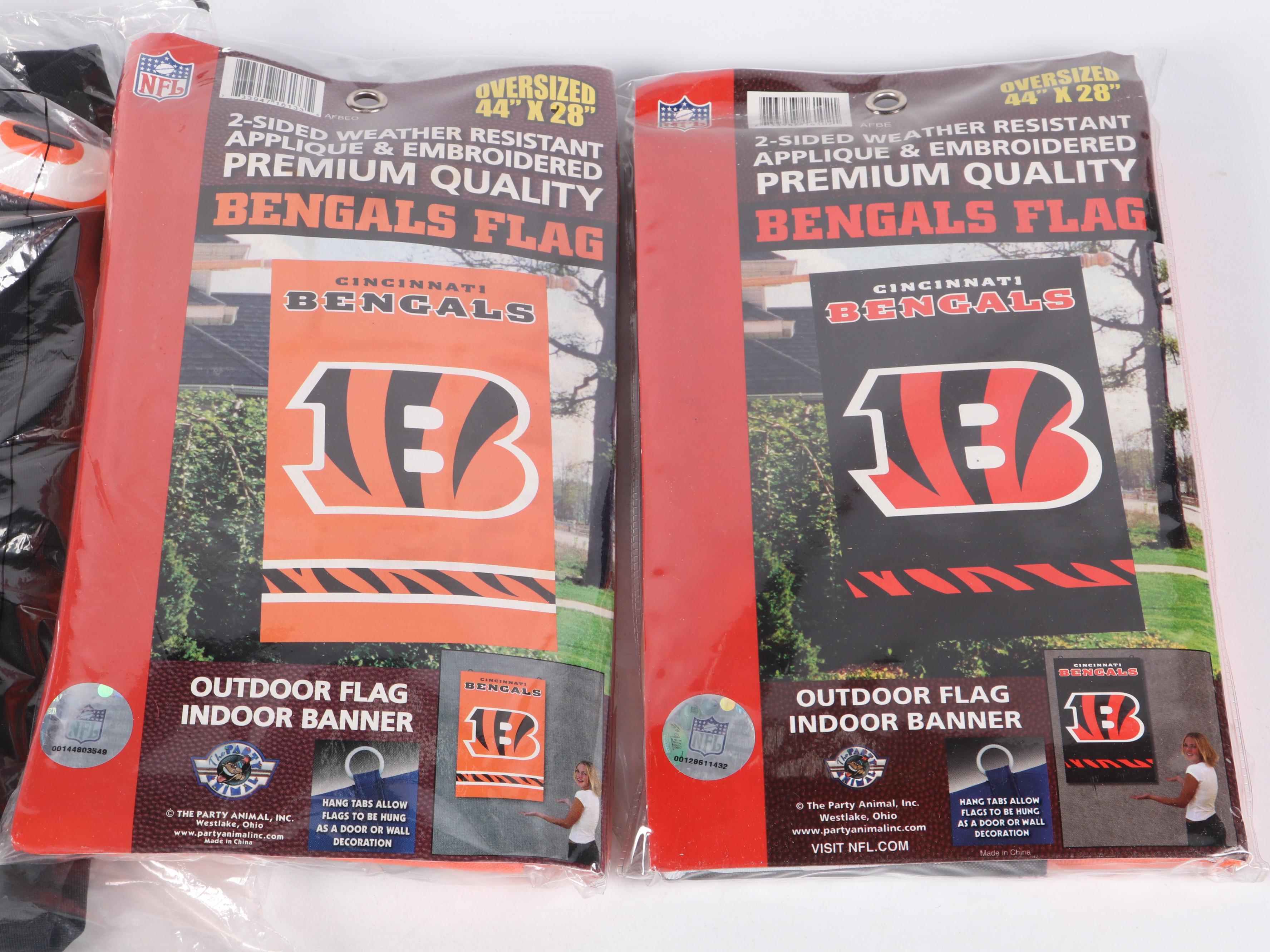 Cincinnati Bengals Football Cards with Flags and Joe Burrow Jersey