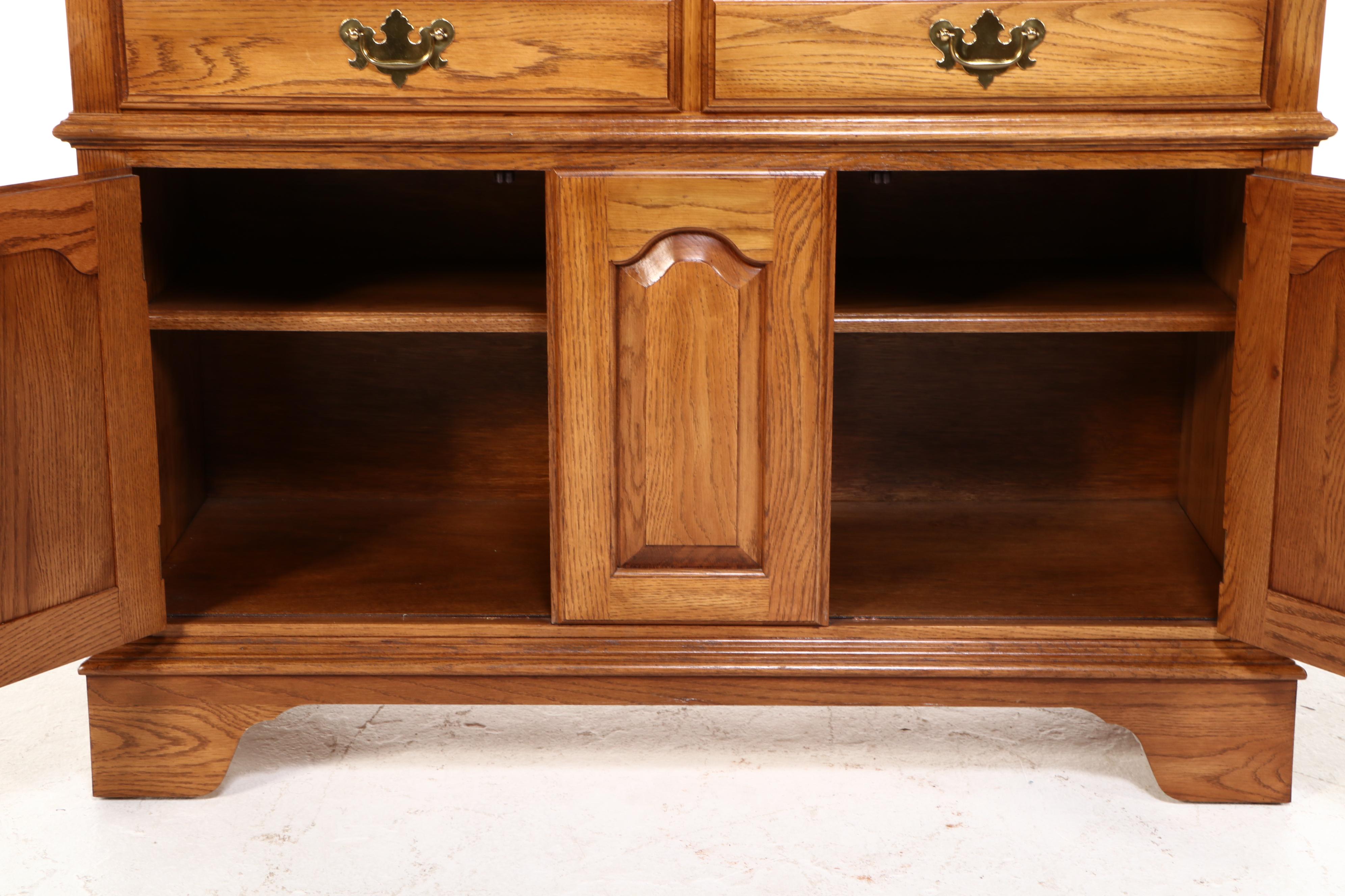 Pennsylvania House Colonial Style Oak Hutch