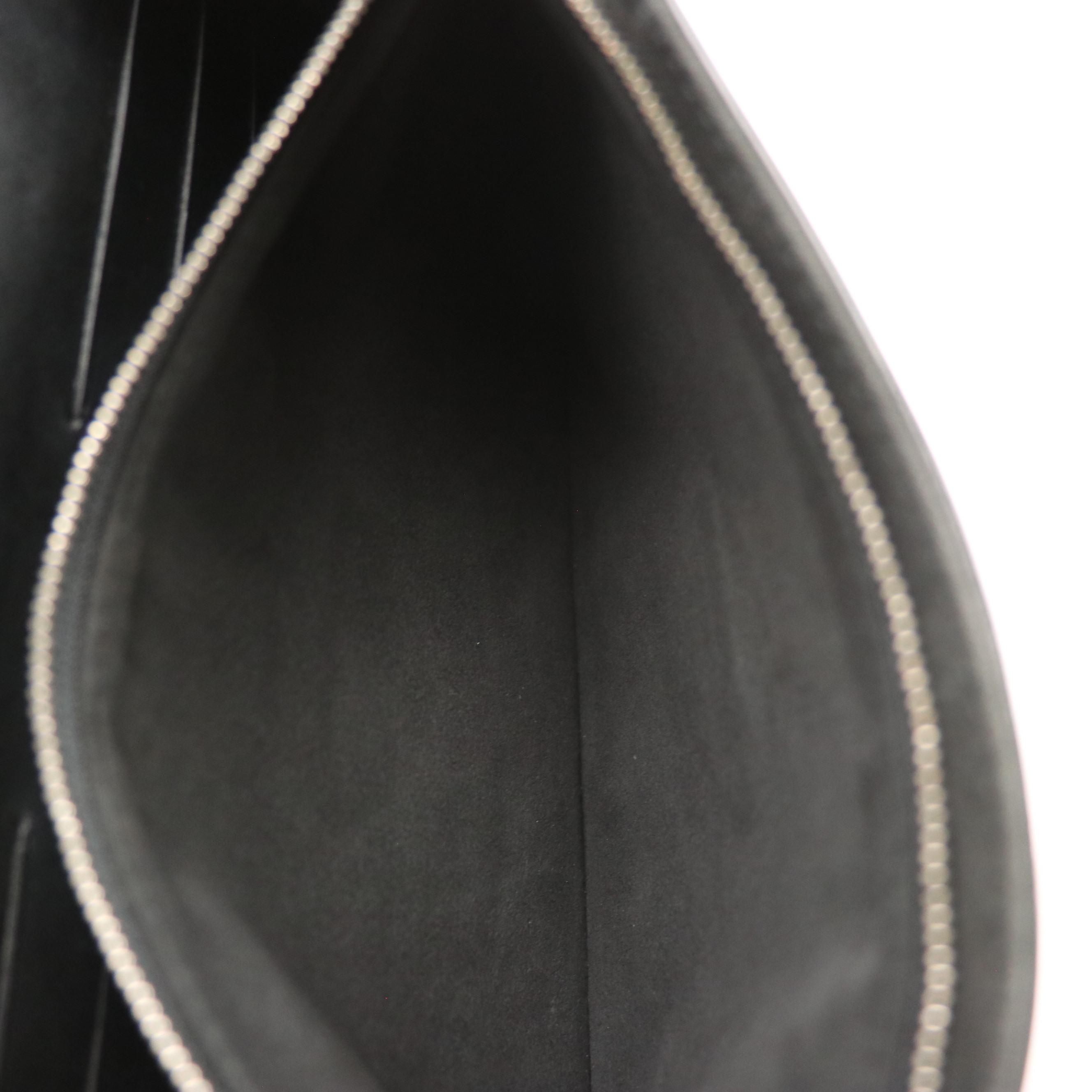 Louis Vuitton Electric Léna Shoulder Bag in Black Epi and Smooth Patent Leather