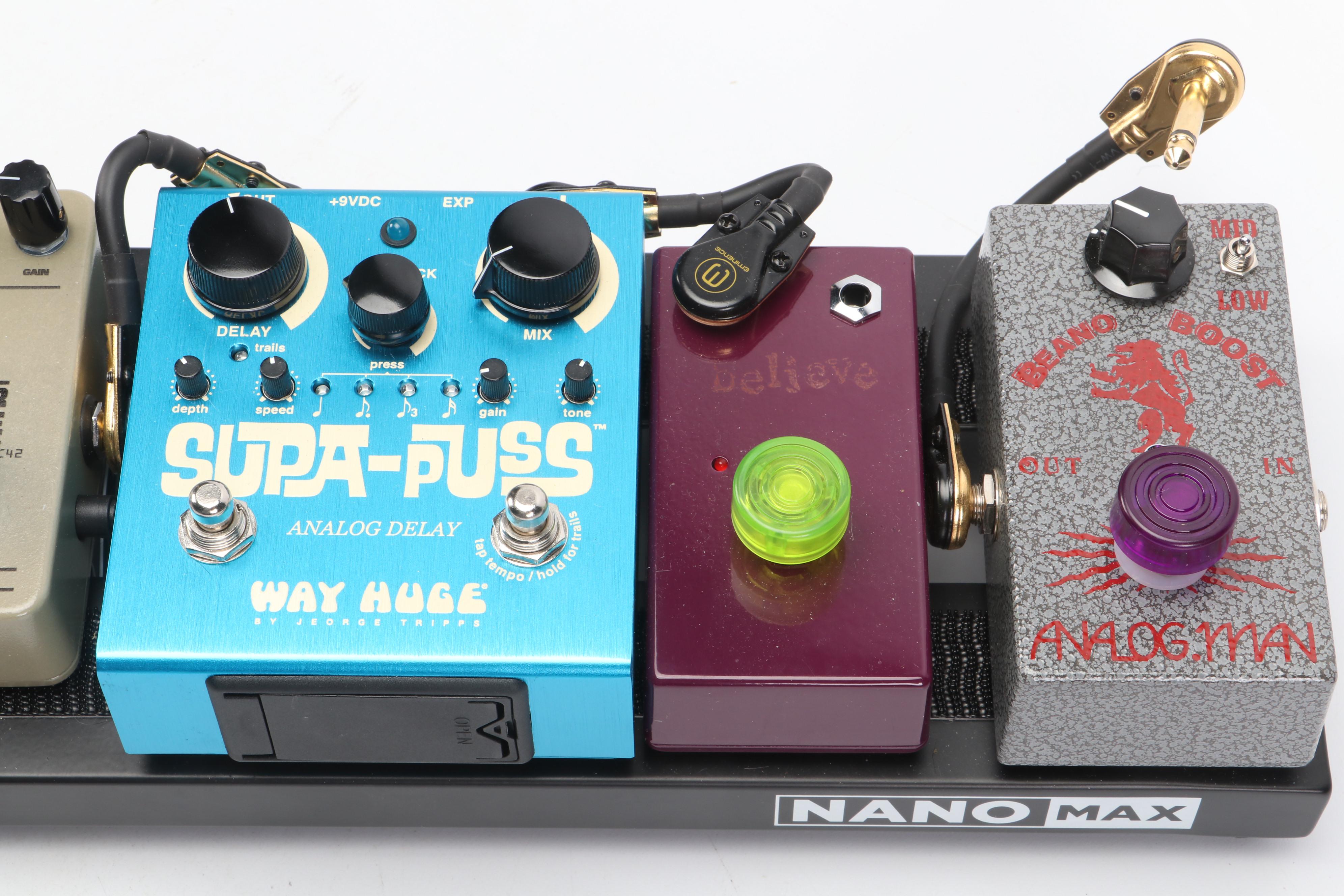 Pedaltrain Pedalboard and Soft Case with Nine Mounted Effects Pedals