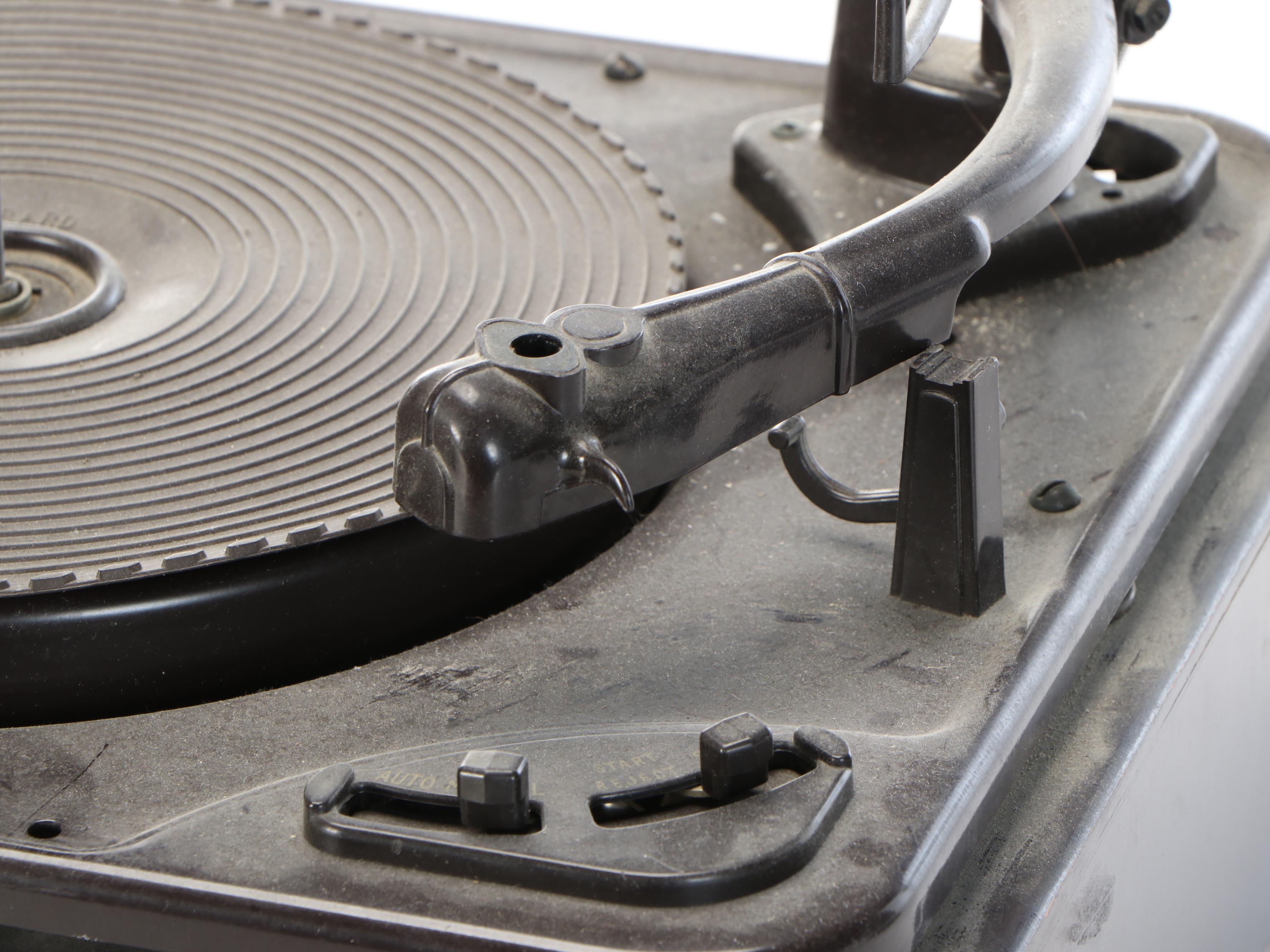 Garrard RC88 4-Speed Turntable with Heathkit WA-P2 Preamplifier