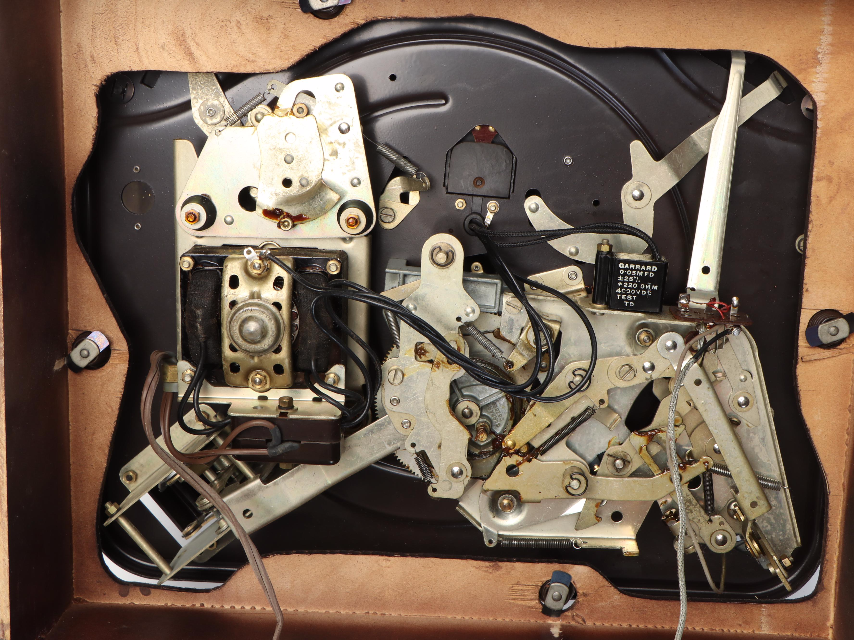 Garrard RC88 4-Speed Turntable with Heathkit WA-P2 Preamplifier