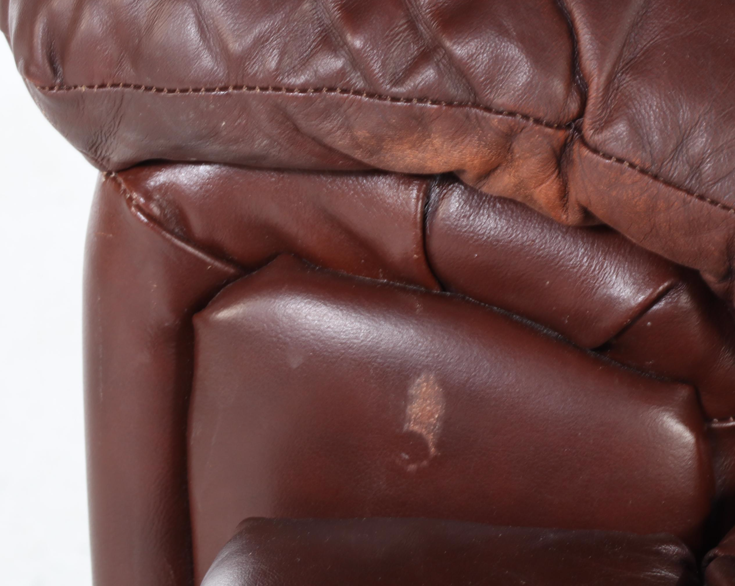 Wayne Phillips Furniture Leather Recliner