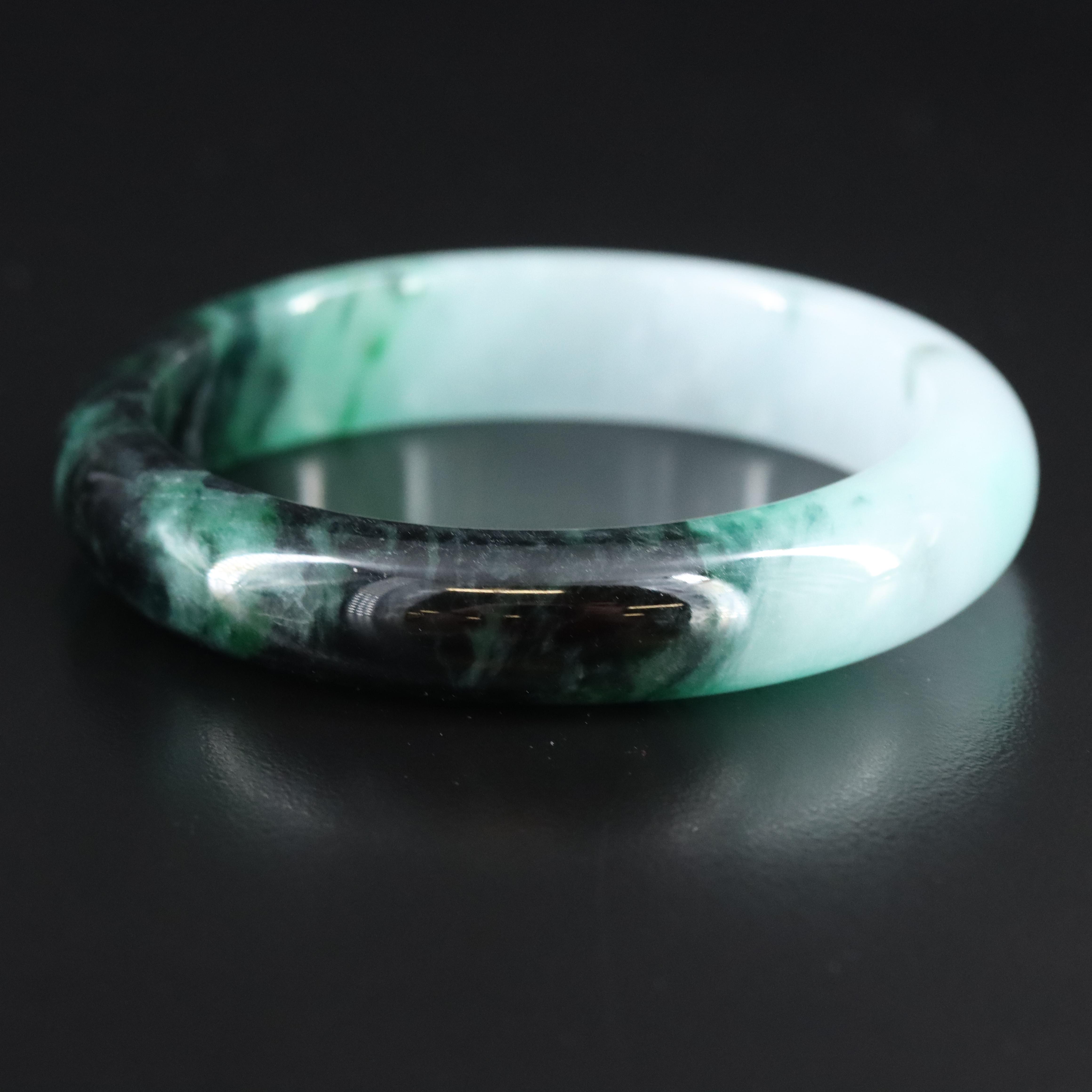Jadeite Bangle