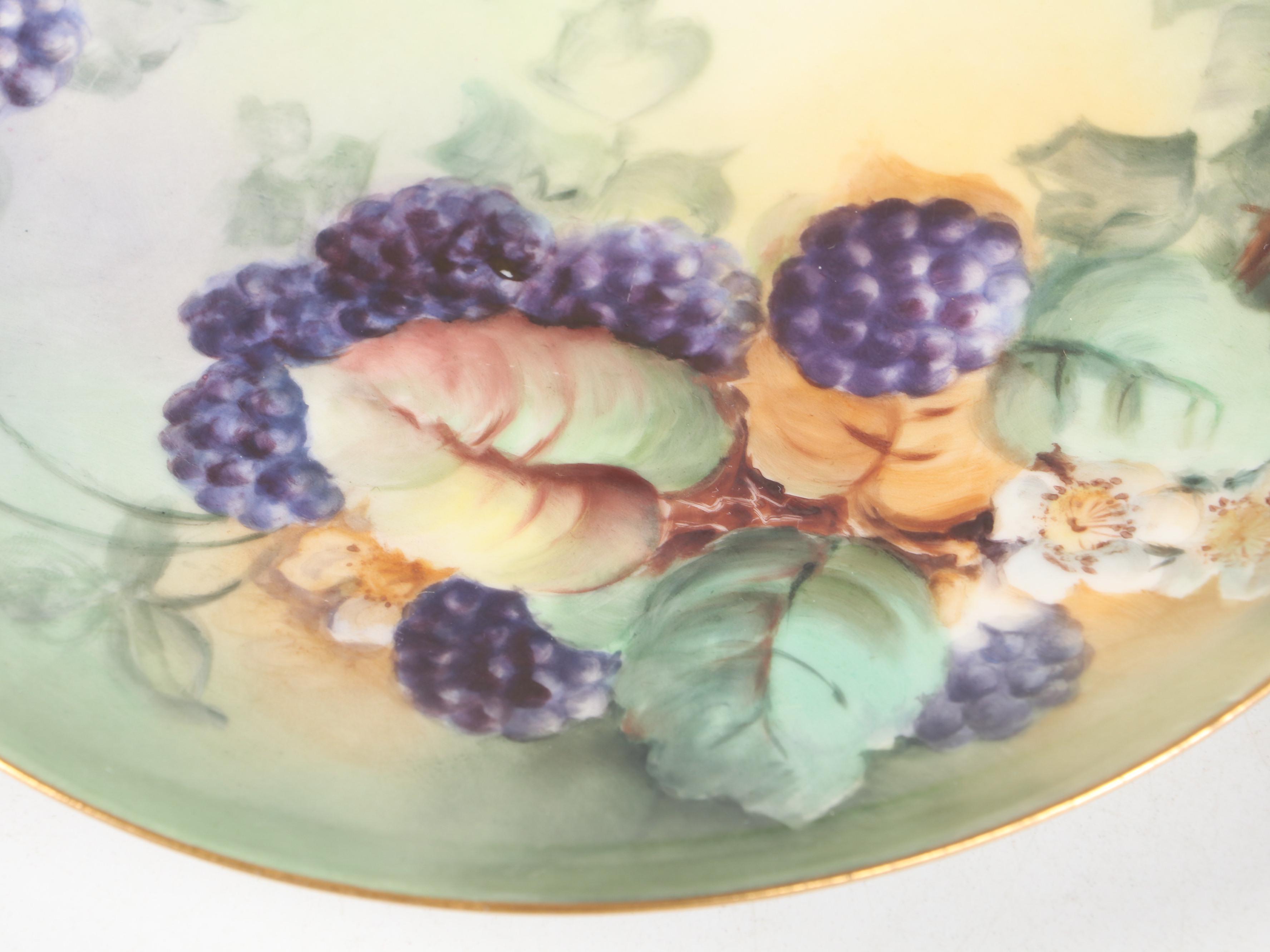 Homer Laughlin "Hudson" Ceramic Oval Covered Vegetable with More Ceramic Décor
