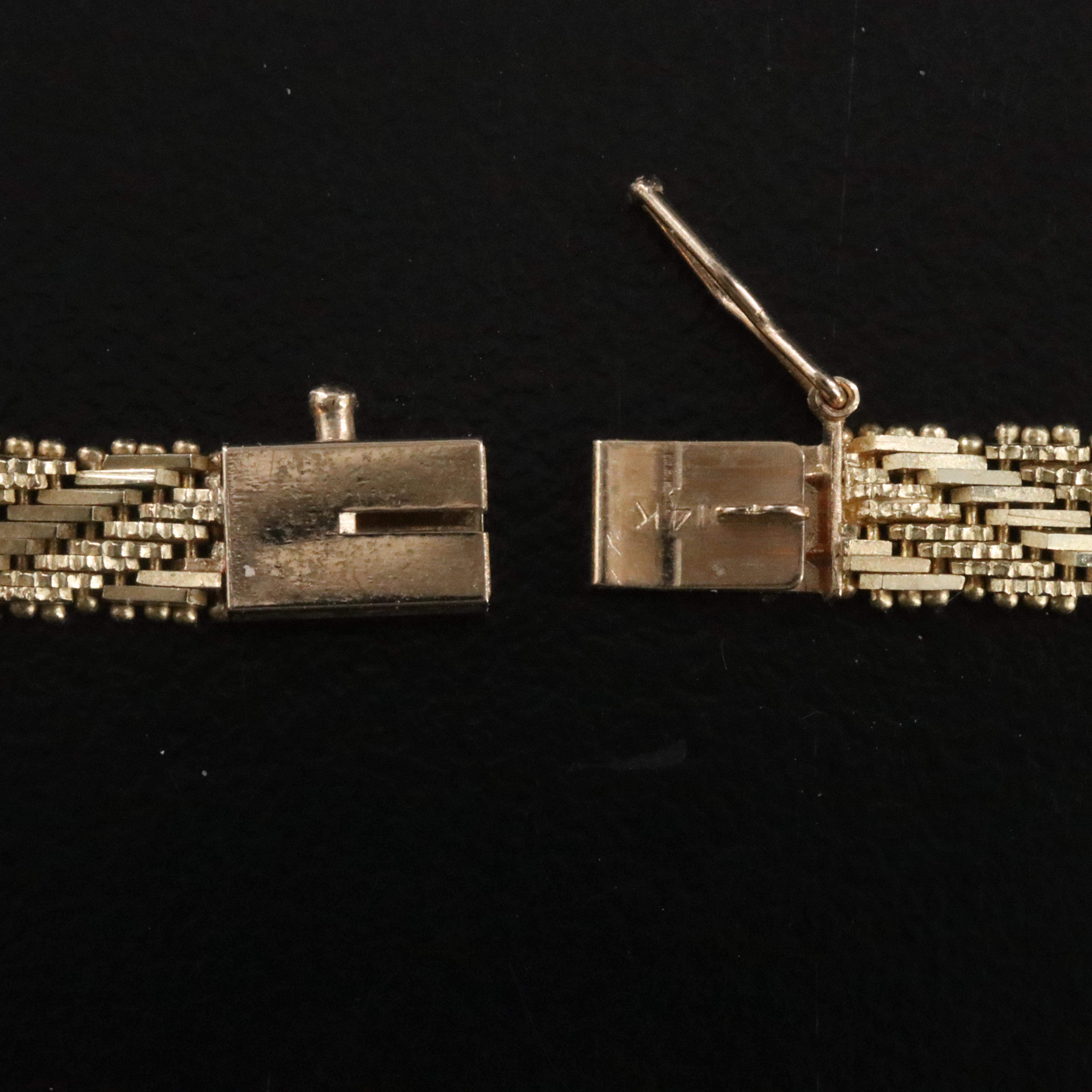 14K Riccio Chain Chevron Necklace