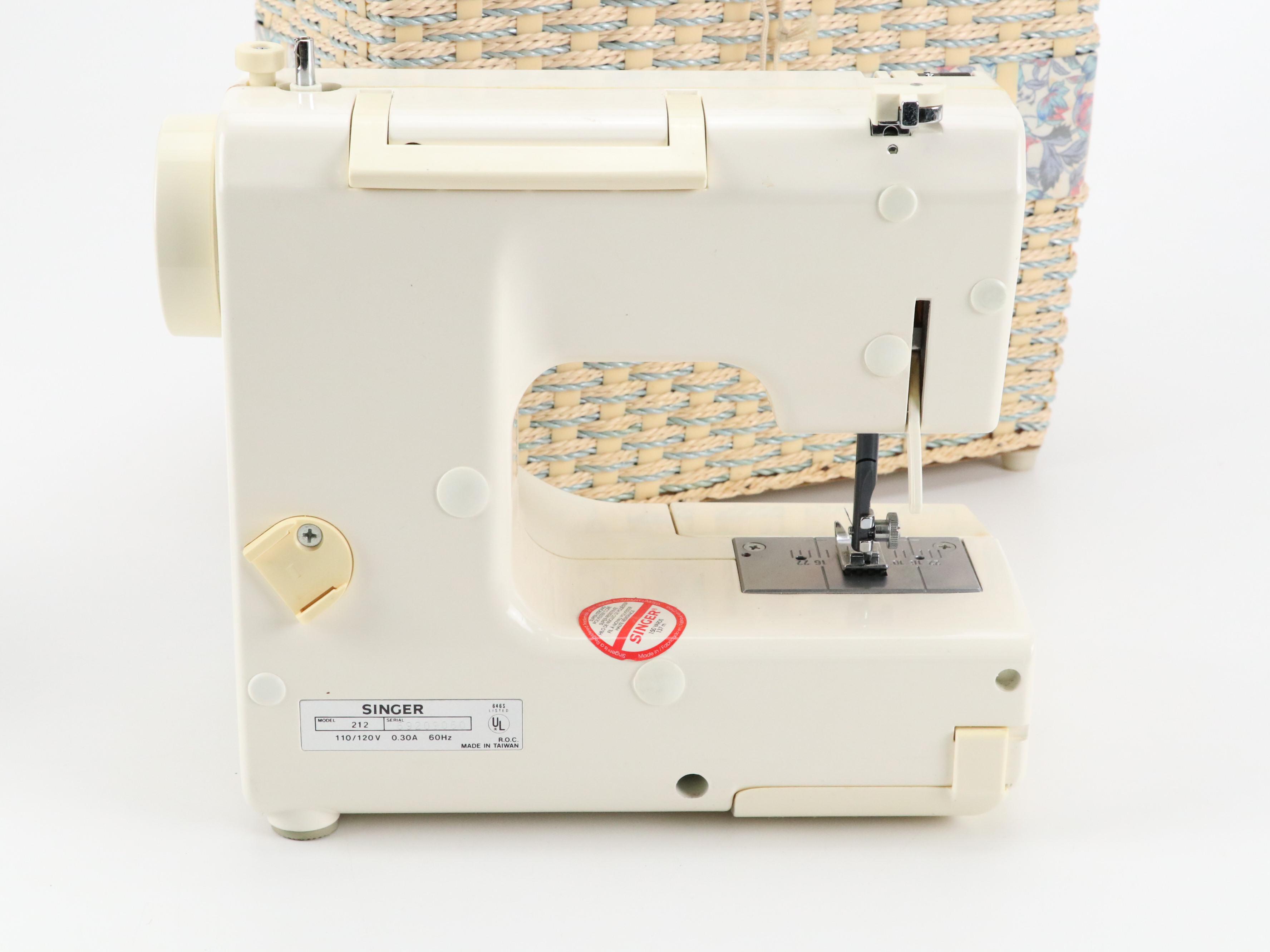 Singer 212 Sewing Machine in Basket with Accessories, 1989-1991