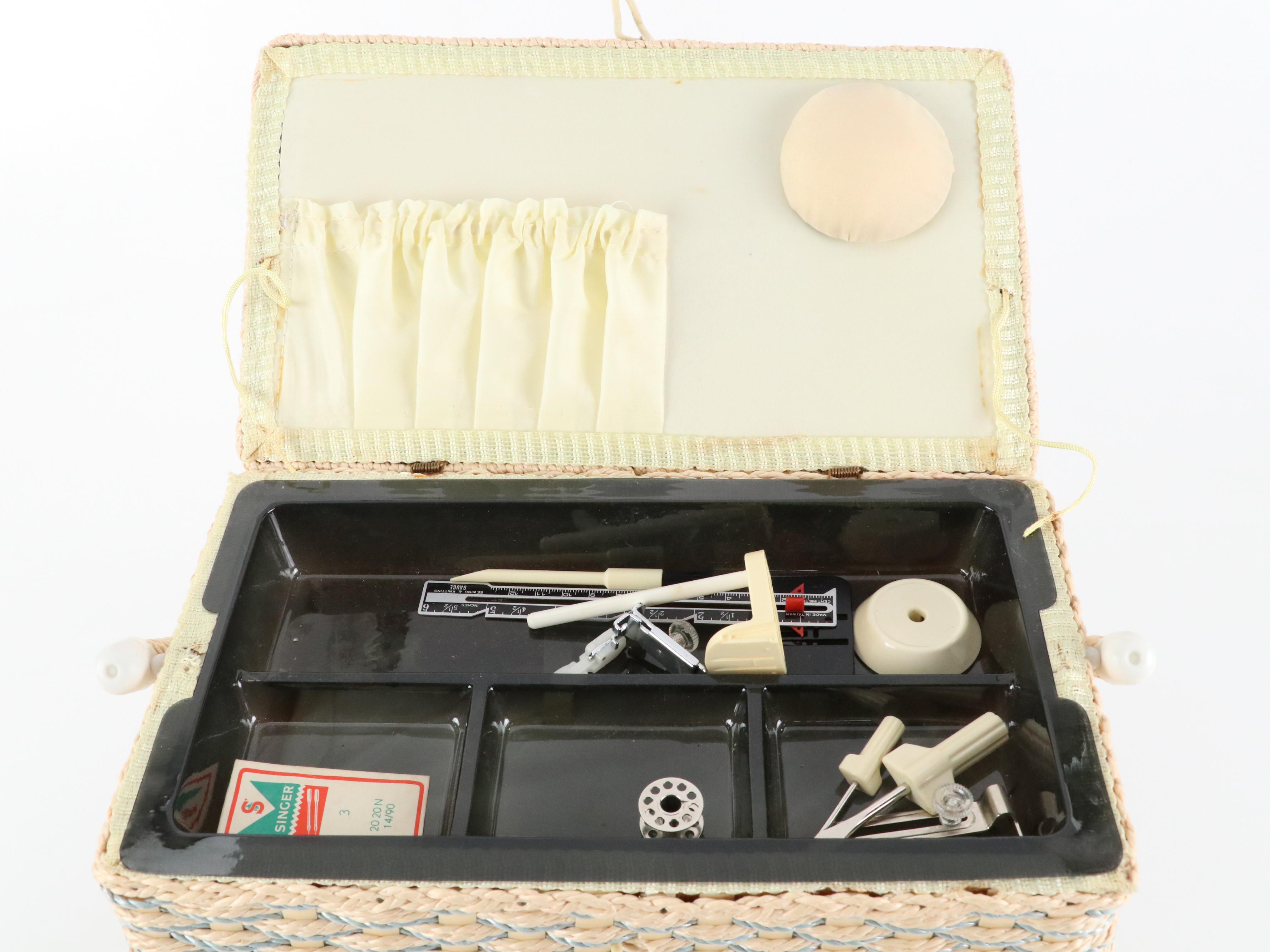 Singer 212 Sewing Machine in Basket with Accessories, 1989-1991