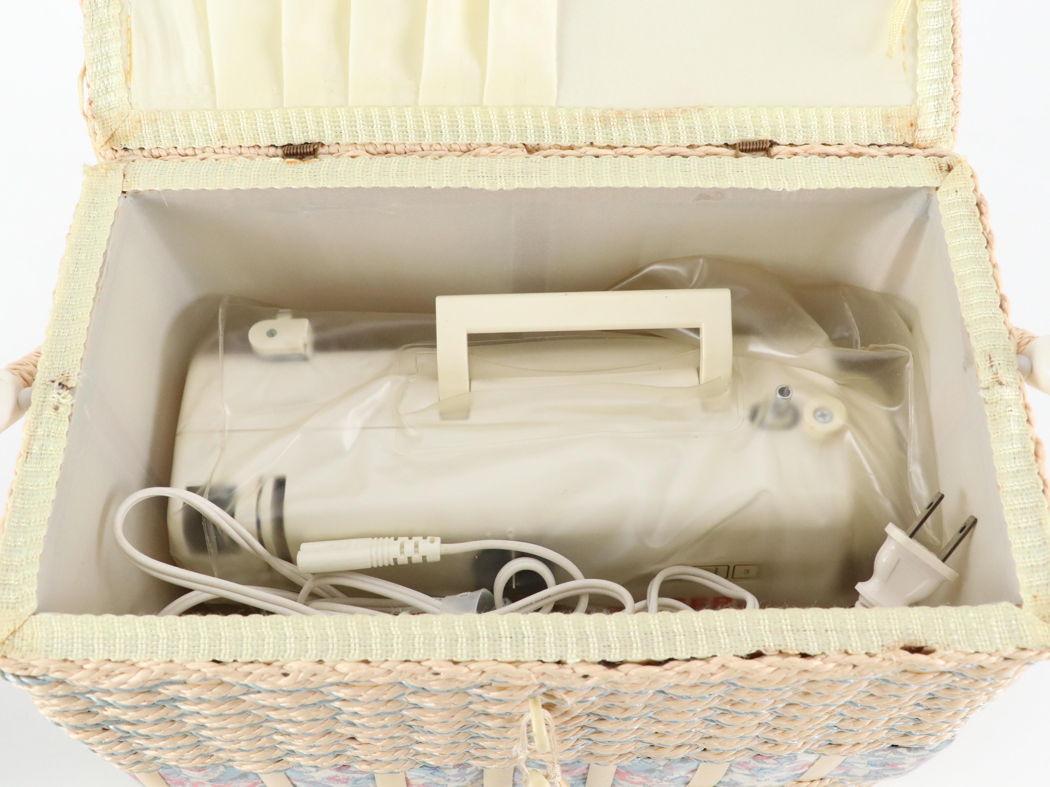 Singer 212 Sewing Machine in Basket with Accessories, 1989-1991