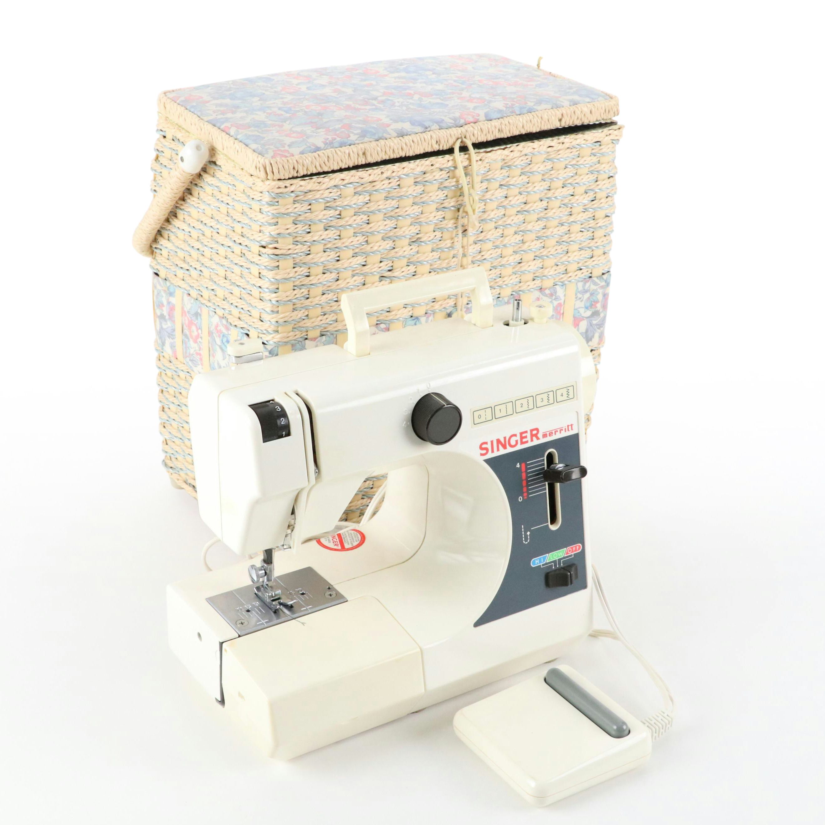Singer 212 Sewing Machine in Basket with Accessories, 1989-1991