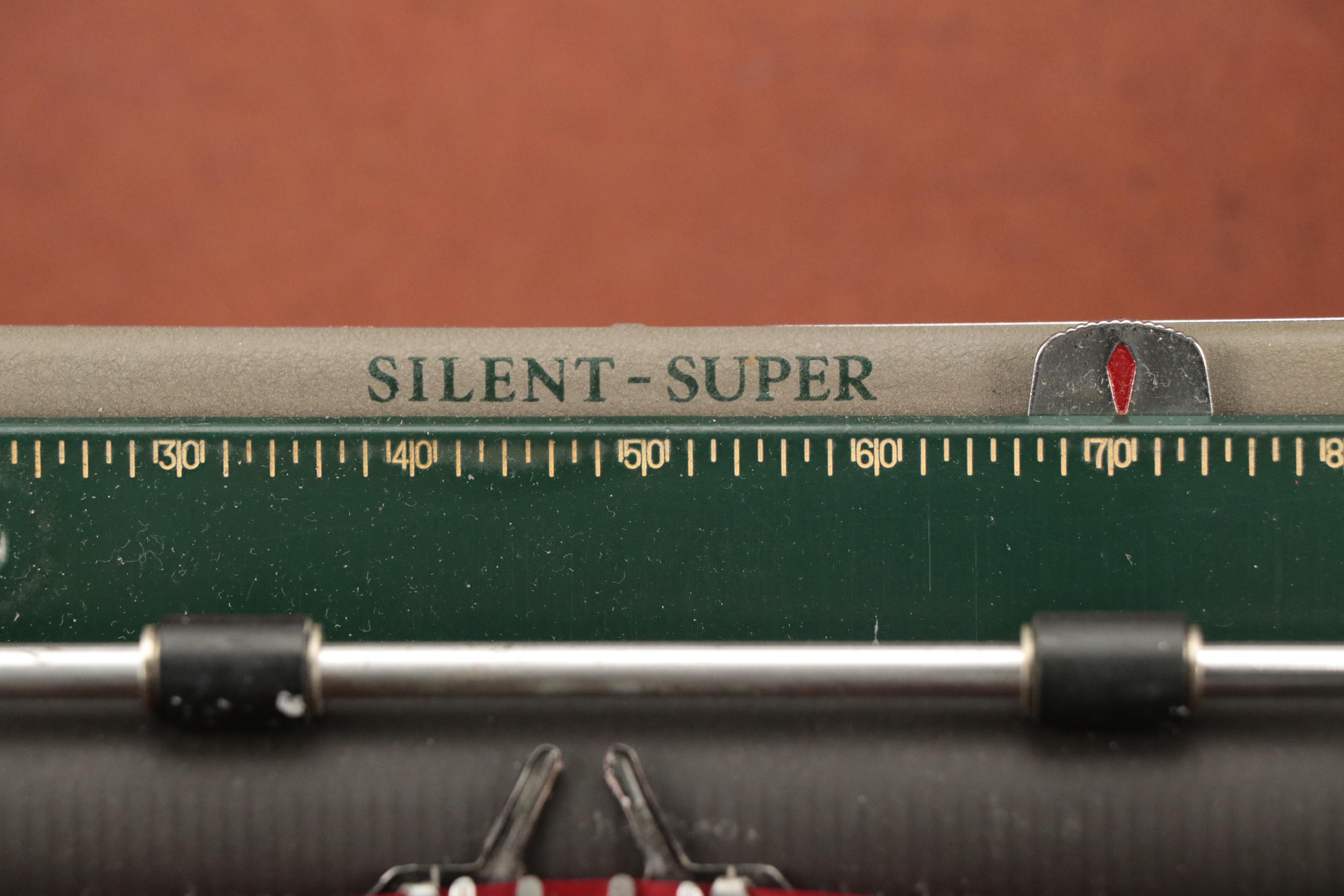 Smith-Corona Silent-Super Resin and Metal Typewriter, Mid-20th Century