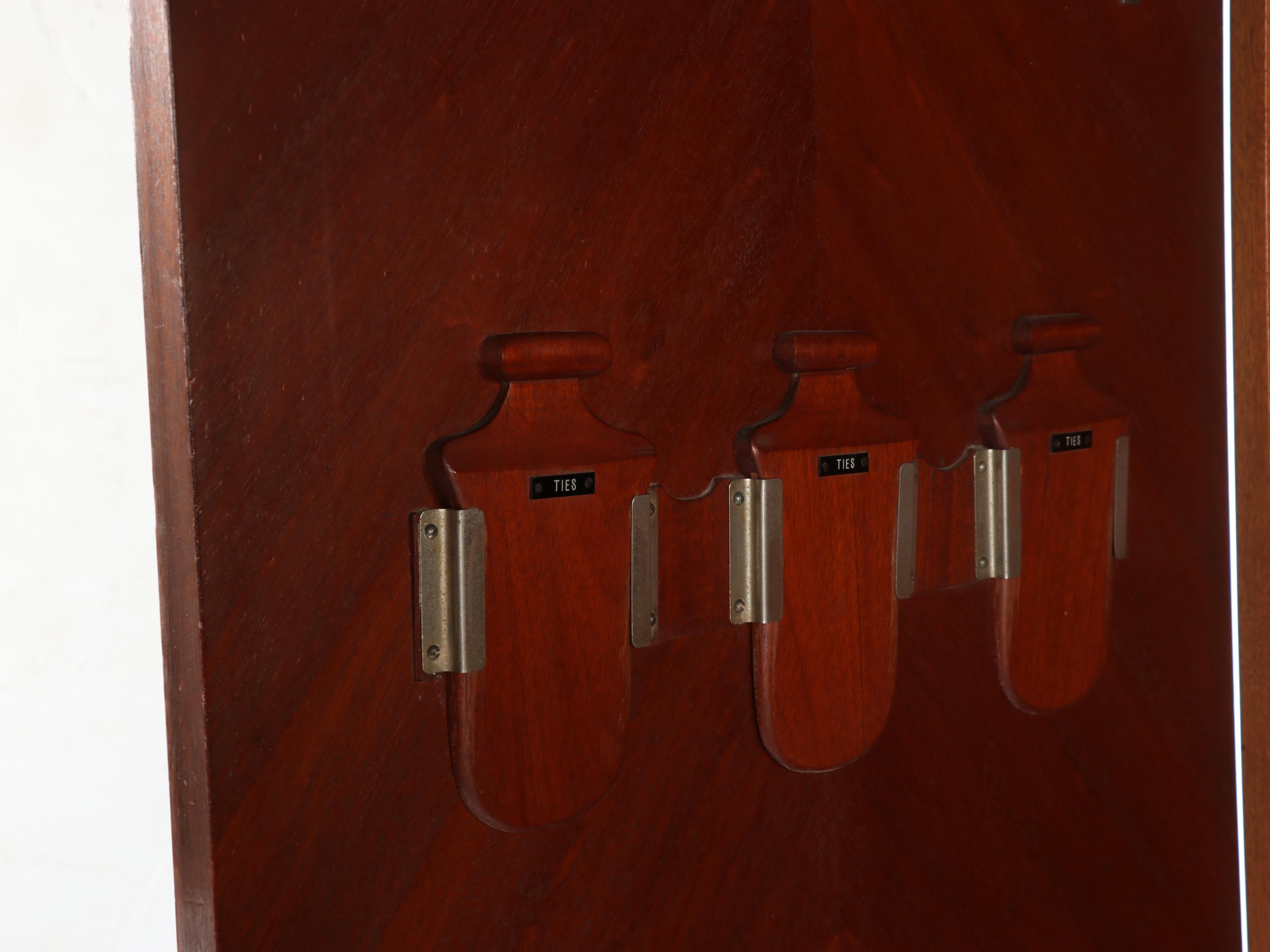 Waring & Gillow Edwardian Burr Walnut Triple-Door Wardrobe, Early 20th Century