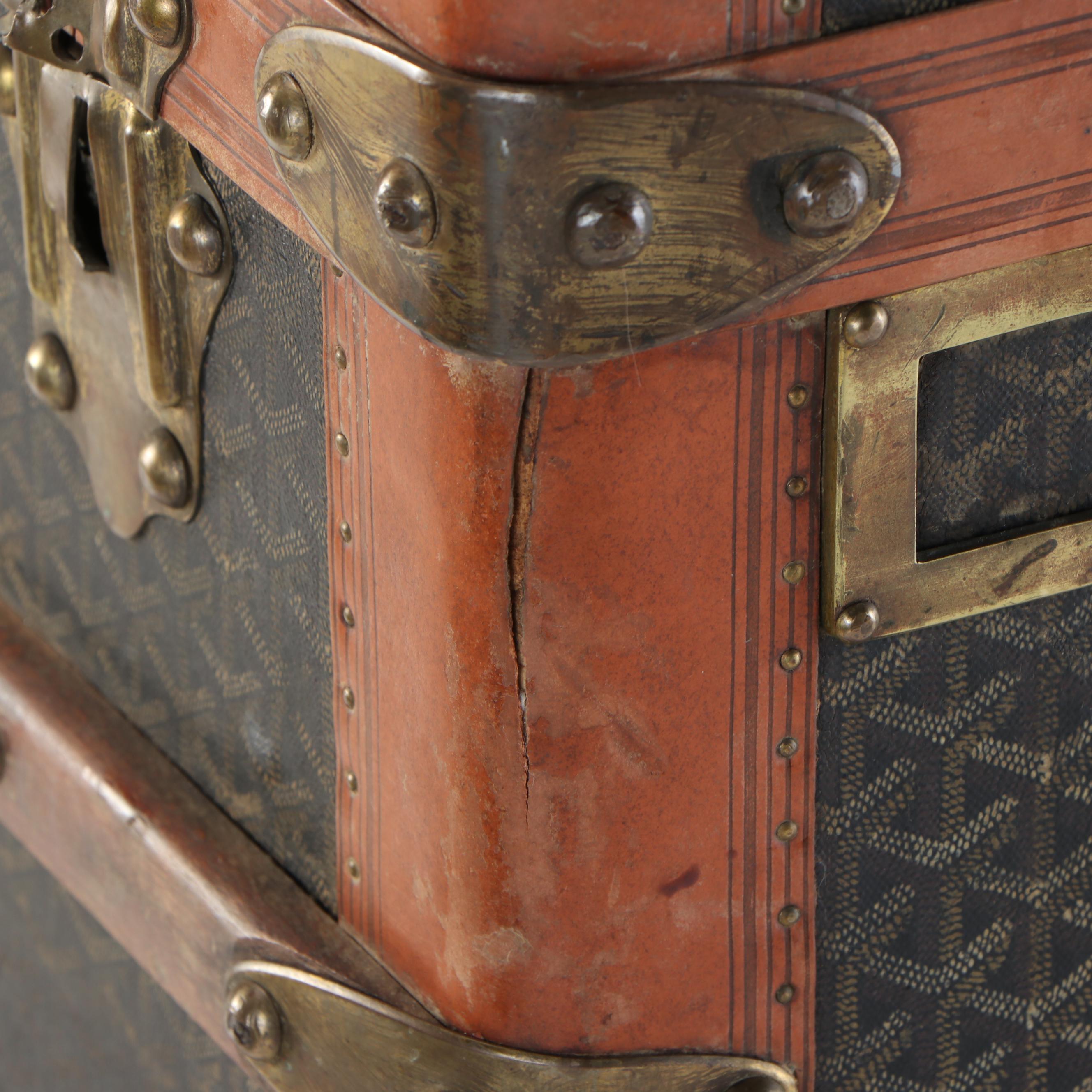 Antique Goyard Courier Style Trunk in Chevron Goyardine Canvas, Circa 1910