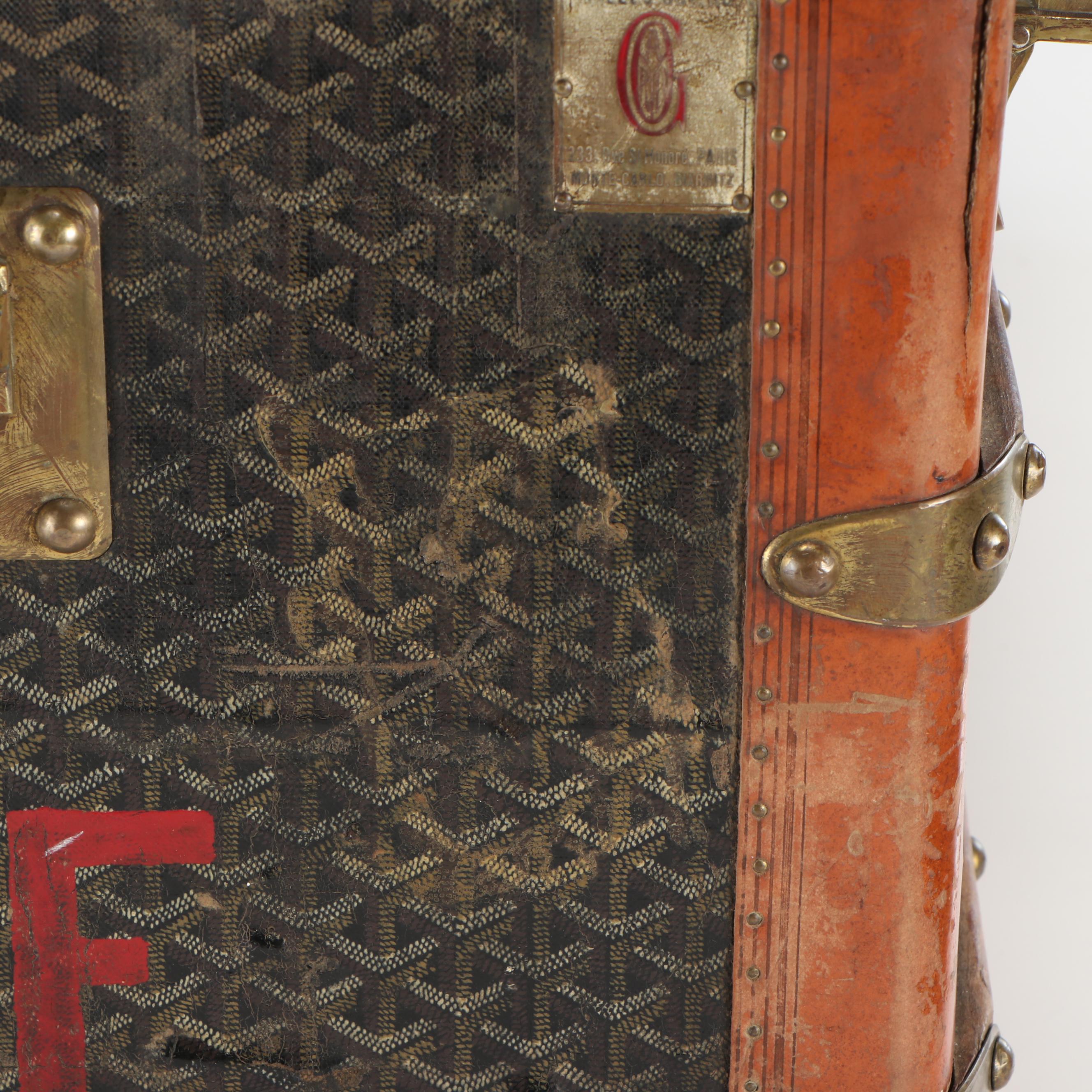 Antique Goyard Courier Style Trunk in Chevron Goyardine Canvas, Circa 1910