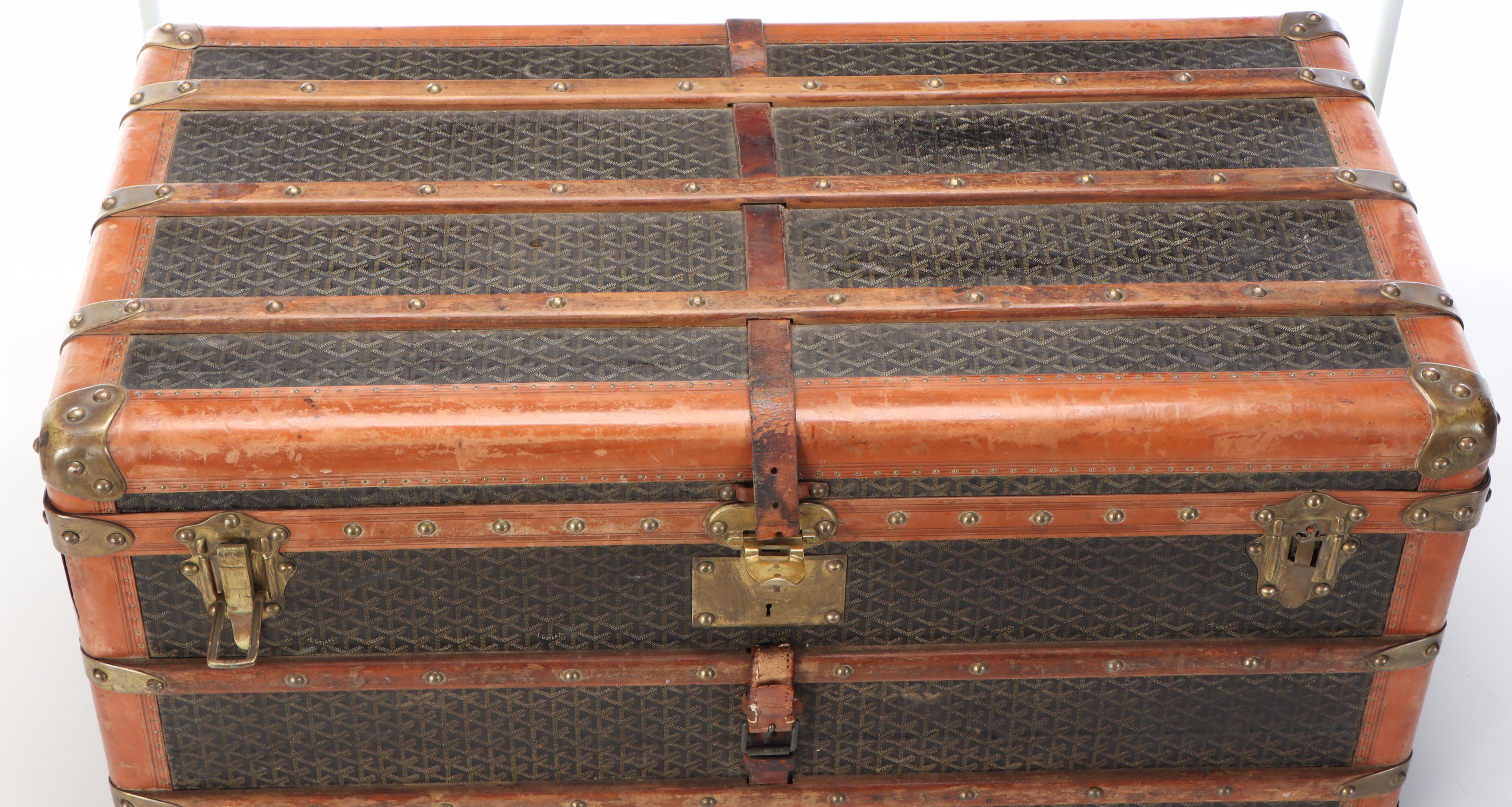 Antique Goyard Courier Style Trunk in Chevron Goyardine Canvas, Circa 1910