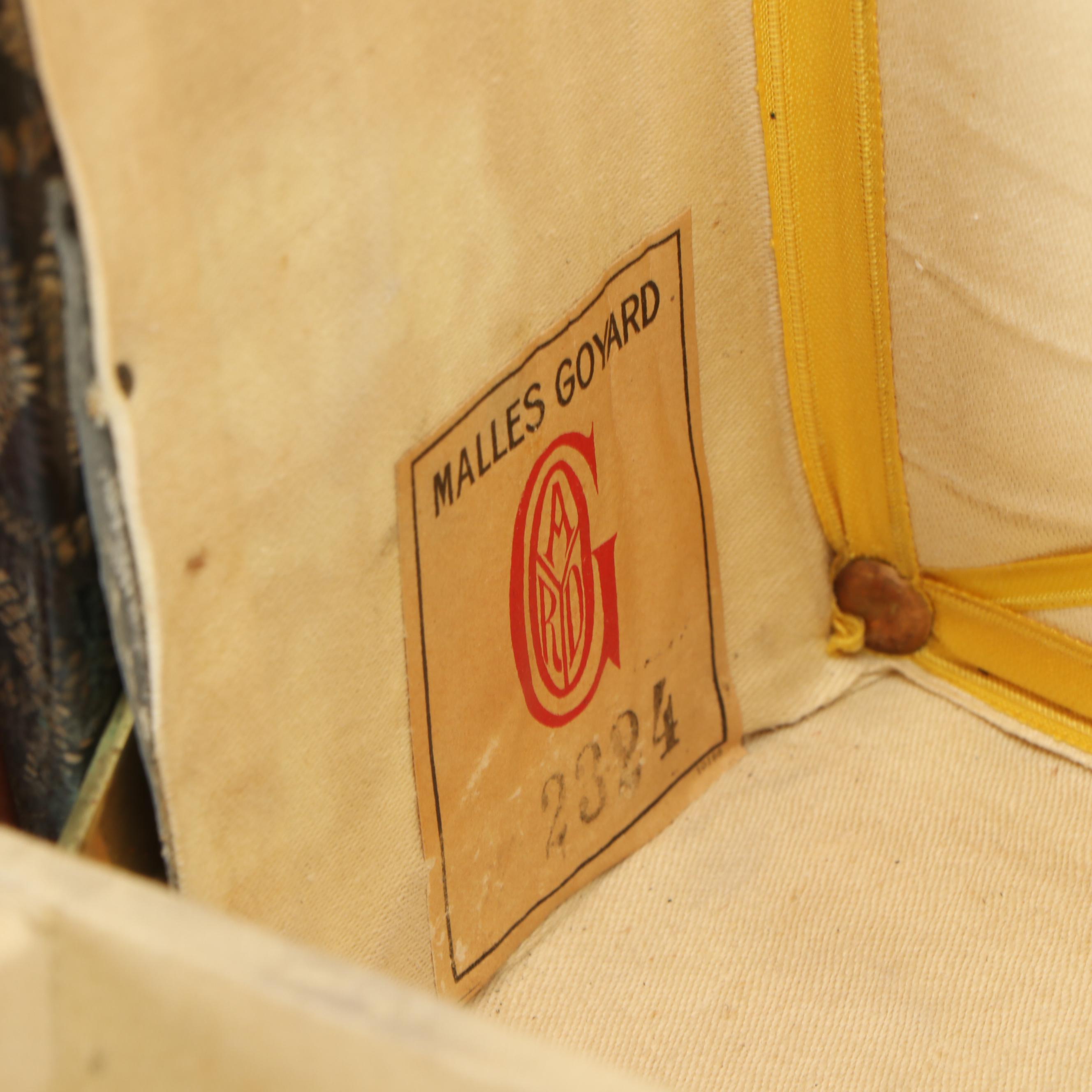 Antique Goyard Courier Style Trunk in Chevron Goyardine Canvas, Circa 1910