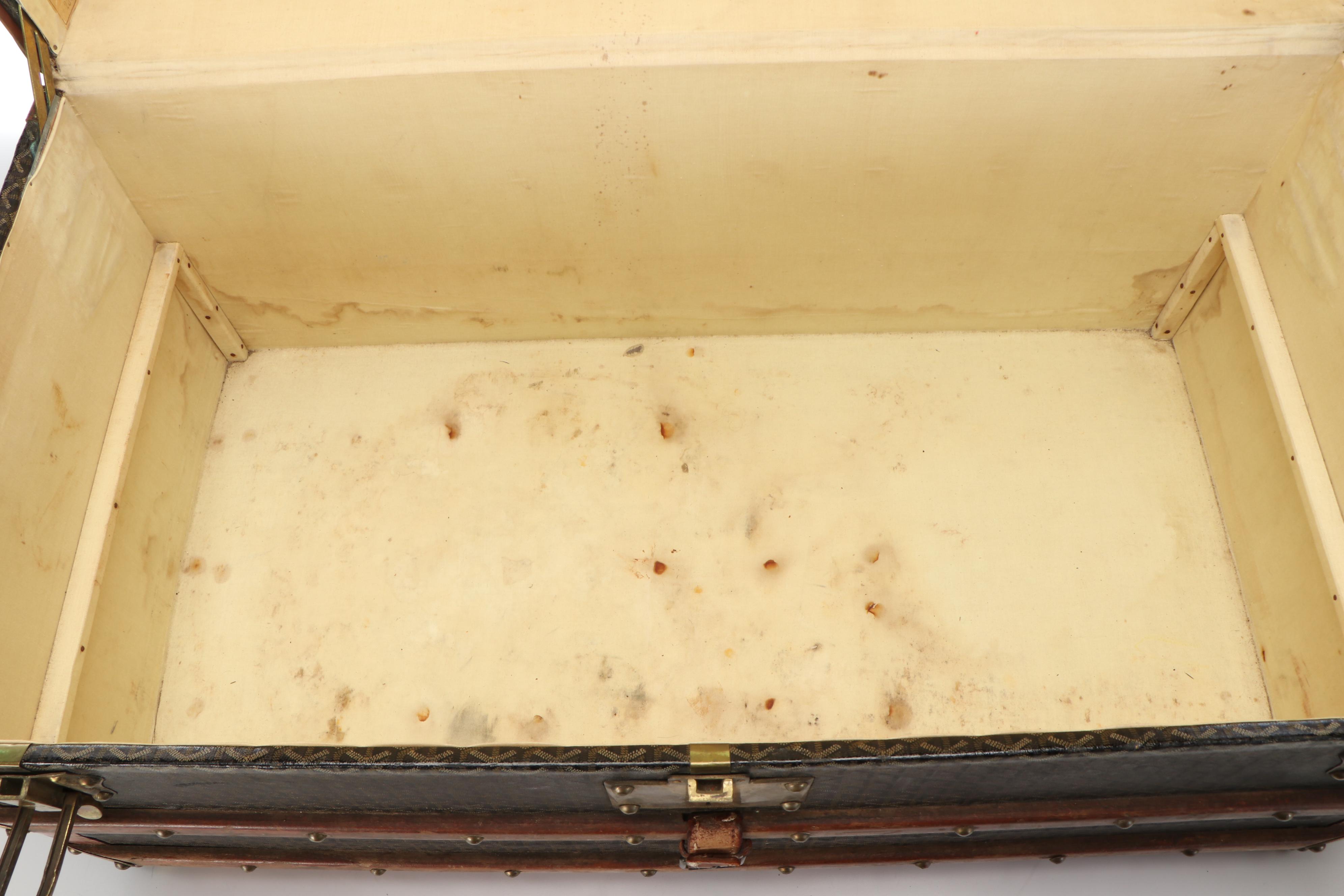 Antique Goyard Courier Style Trunk in Chevron Goyardine Canvas, Circa 1910