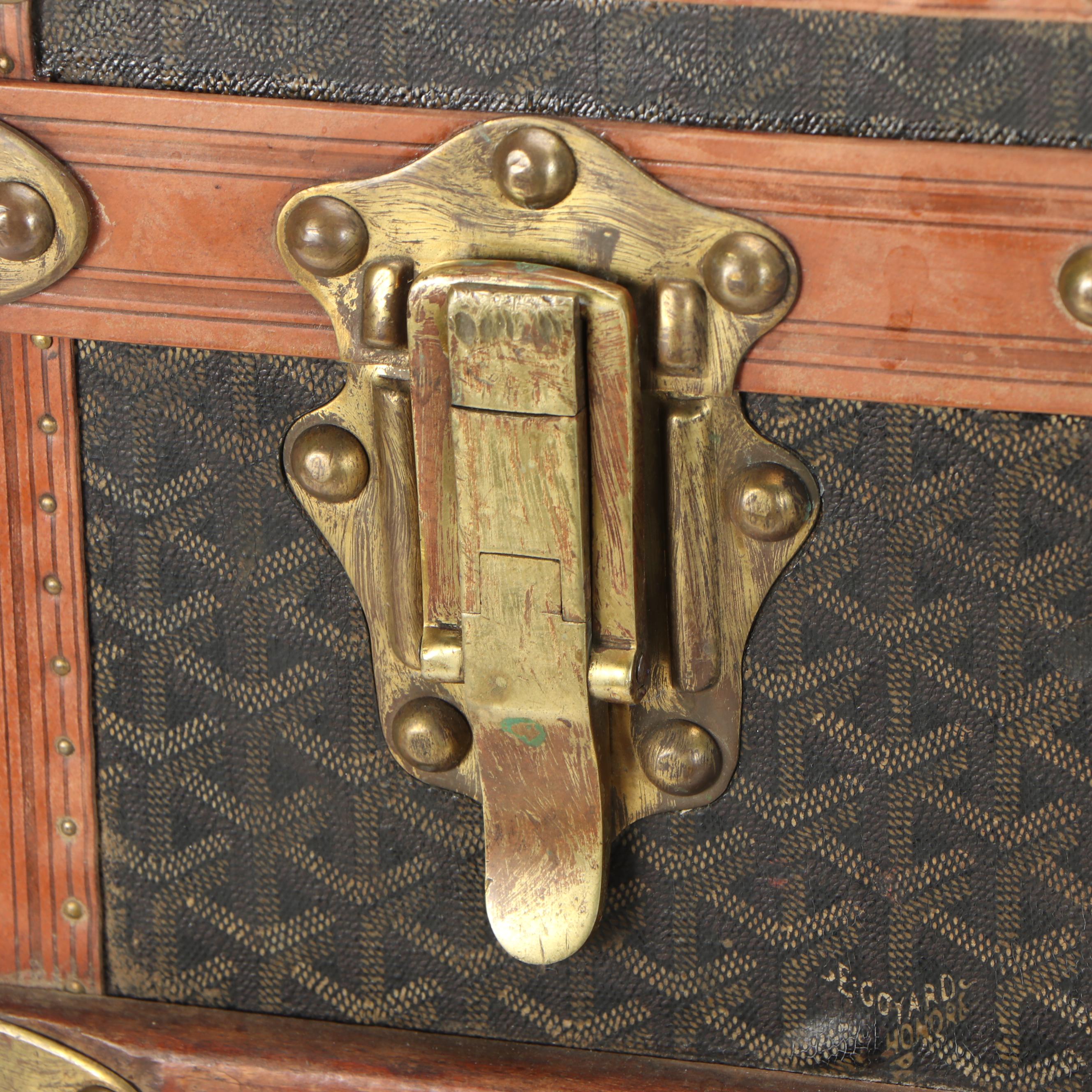 Antique Goyard Courier Style Trunk in Chevron Goyardine Canvas, Circa 1910
