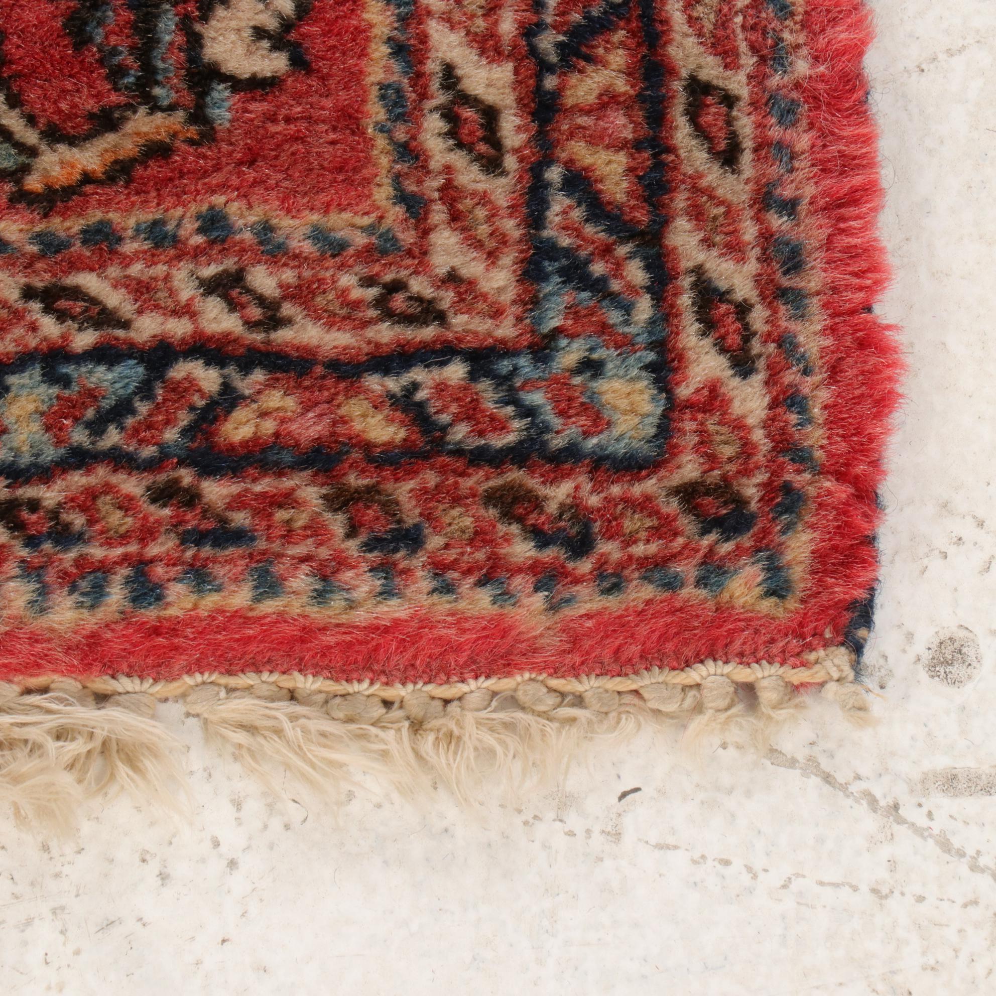 1'11 x 2'7 Hand-Knotted Persian Mehriban Accent Rug