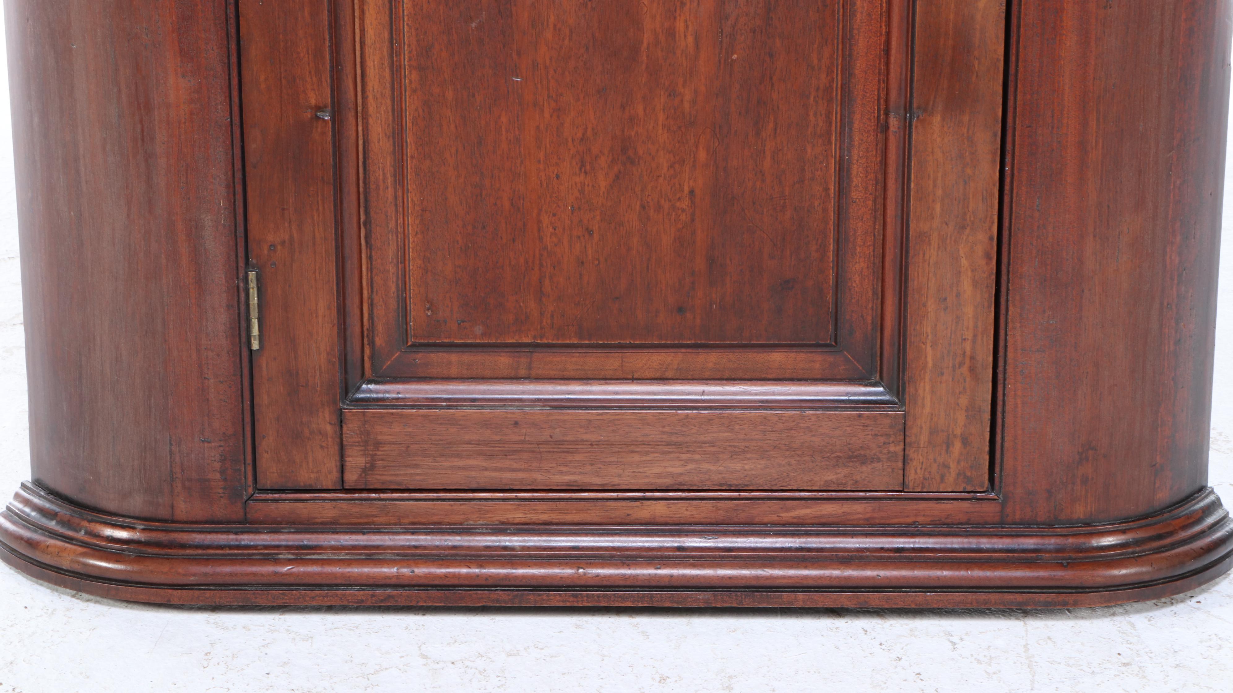 George III Mahogany Hanging Corner Cabinet, Early 19th Century