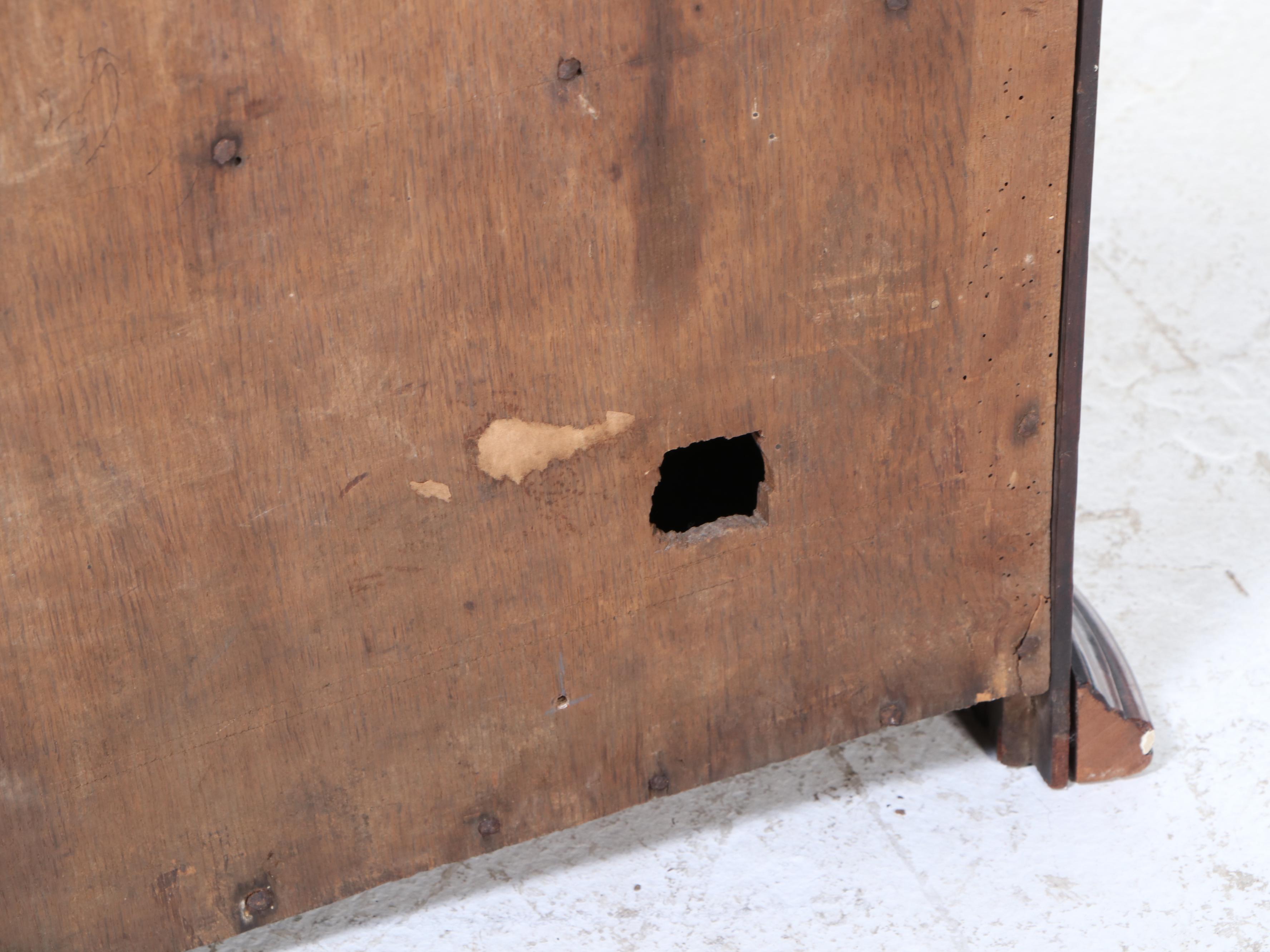 George III Mahogany Hanging Corner Cabinet, Early 19th Century
