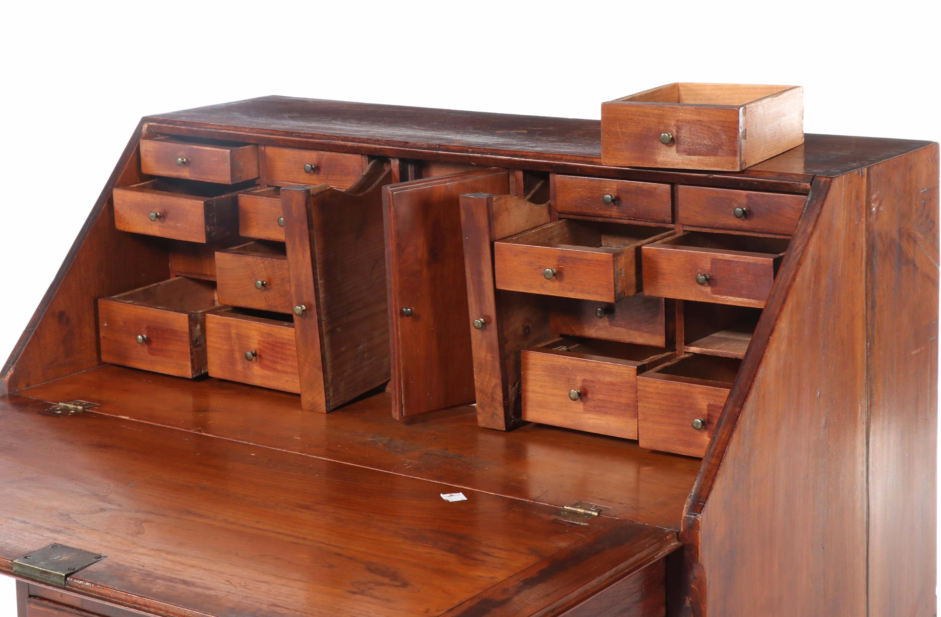 Federal Walnut Slant-Front Desk, Late 18th/Early 19th Century