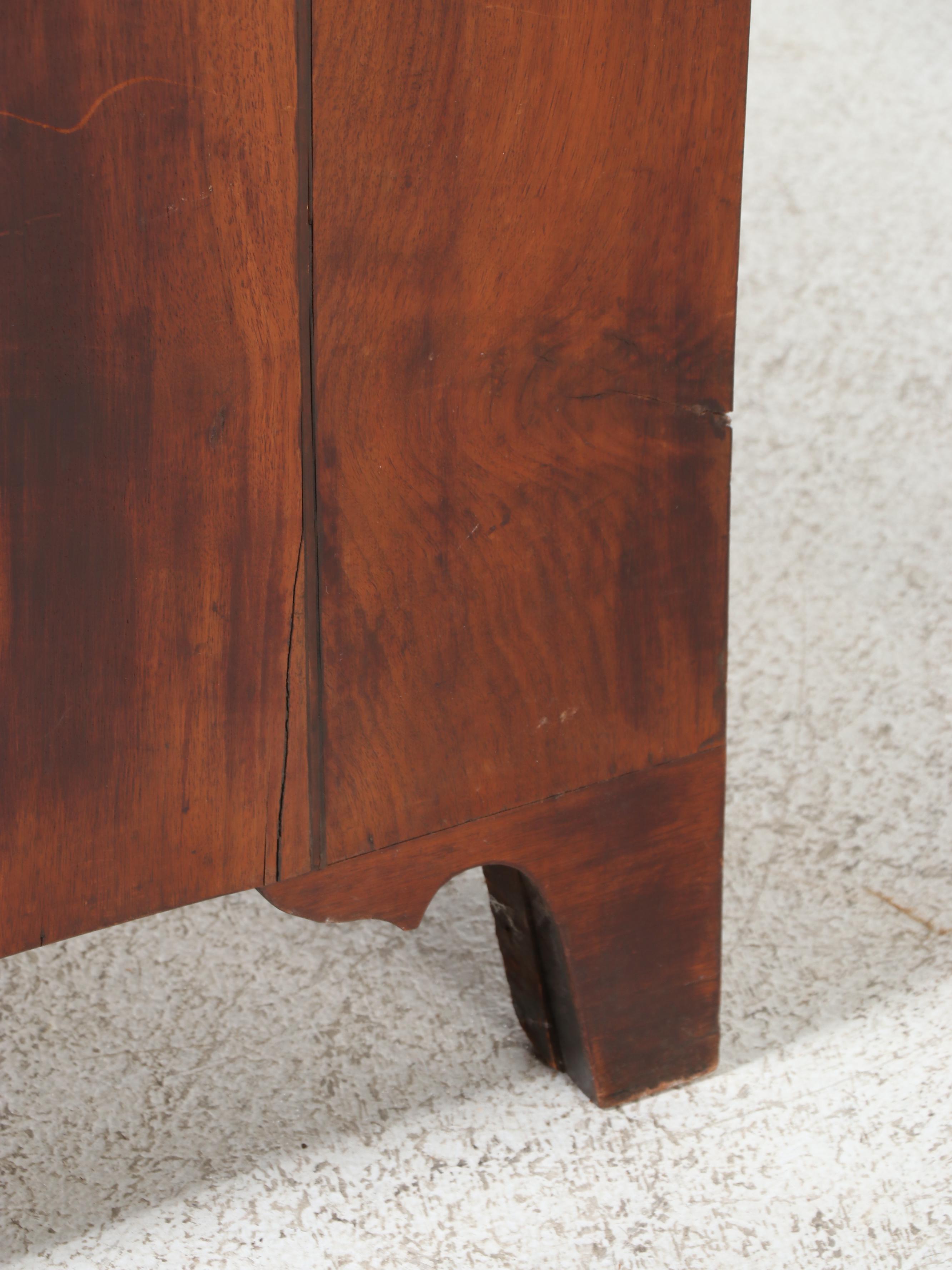 Federal Walnut Slant-Front Desk, Late 18th/Early 19th Century